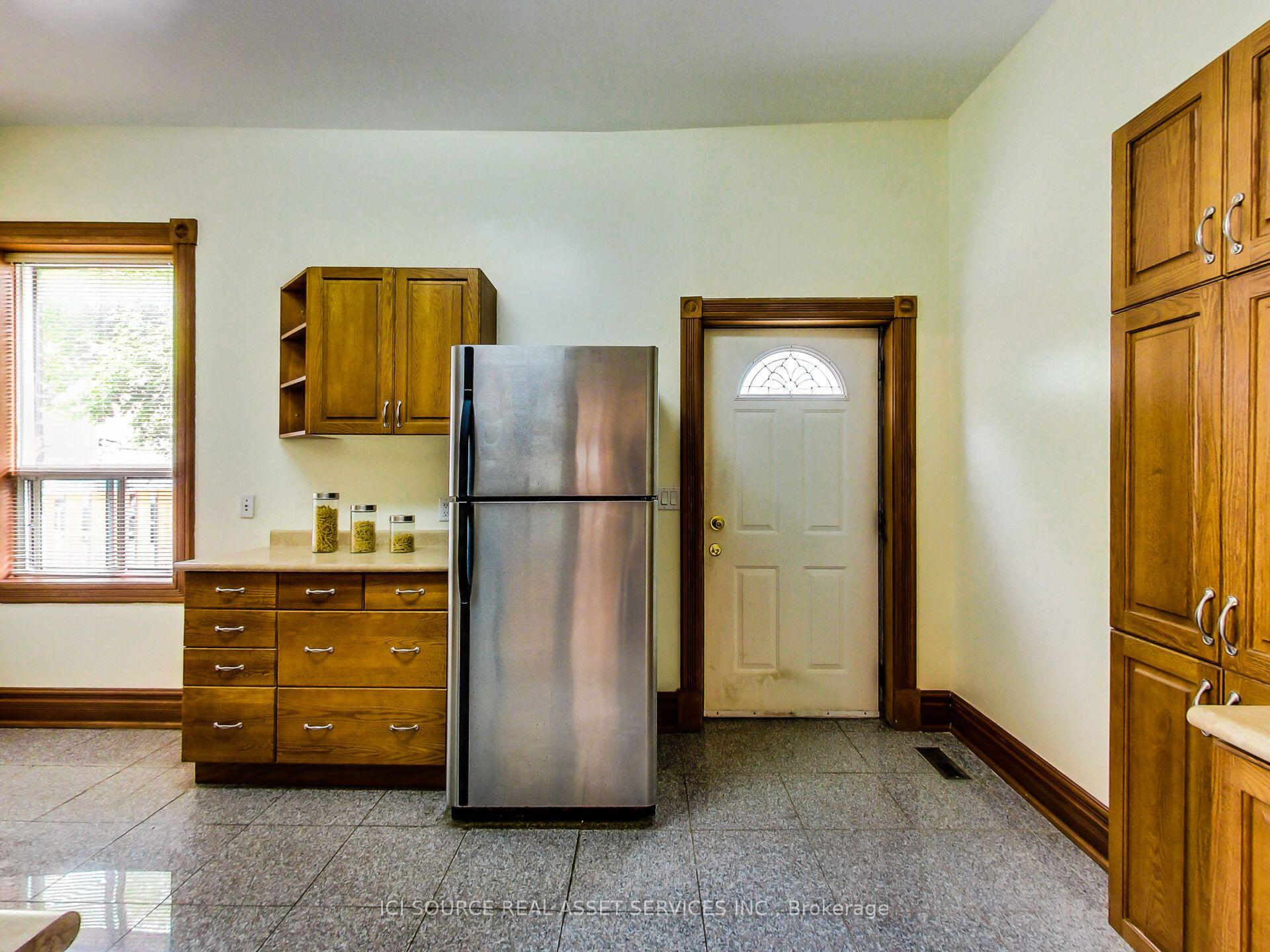 Photo 15 of Unit Main, 287 Palmerston Avenue, Toronto, Trinity-Bellwoods — HOMEH