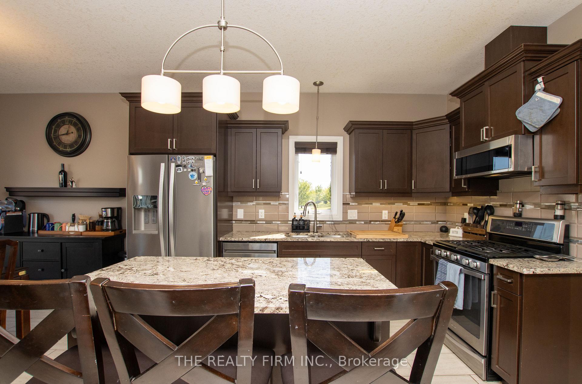 Photo 10 of 974 Bluegrass Drive, London, North M — HOMEH