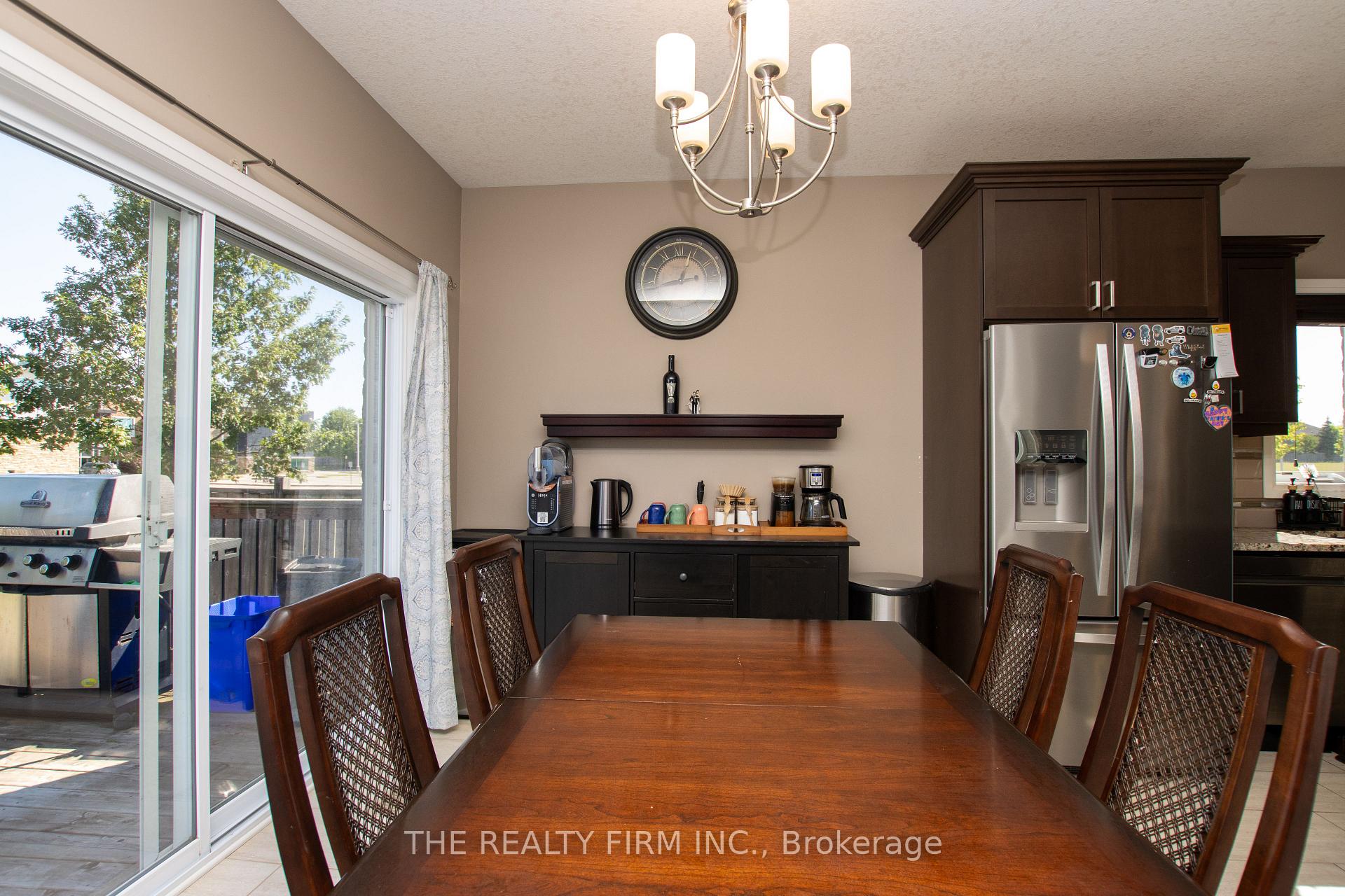 Photo 12 of 974 Bluegrass Drive, London, North M — HOMEH