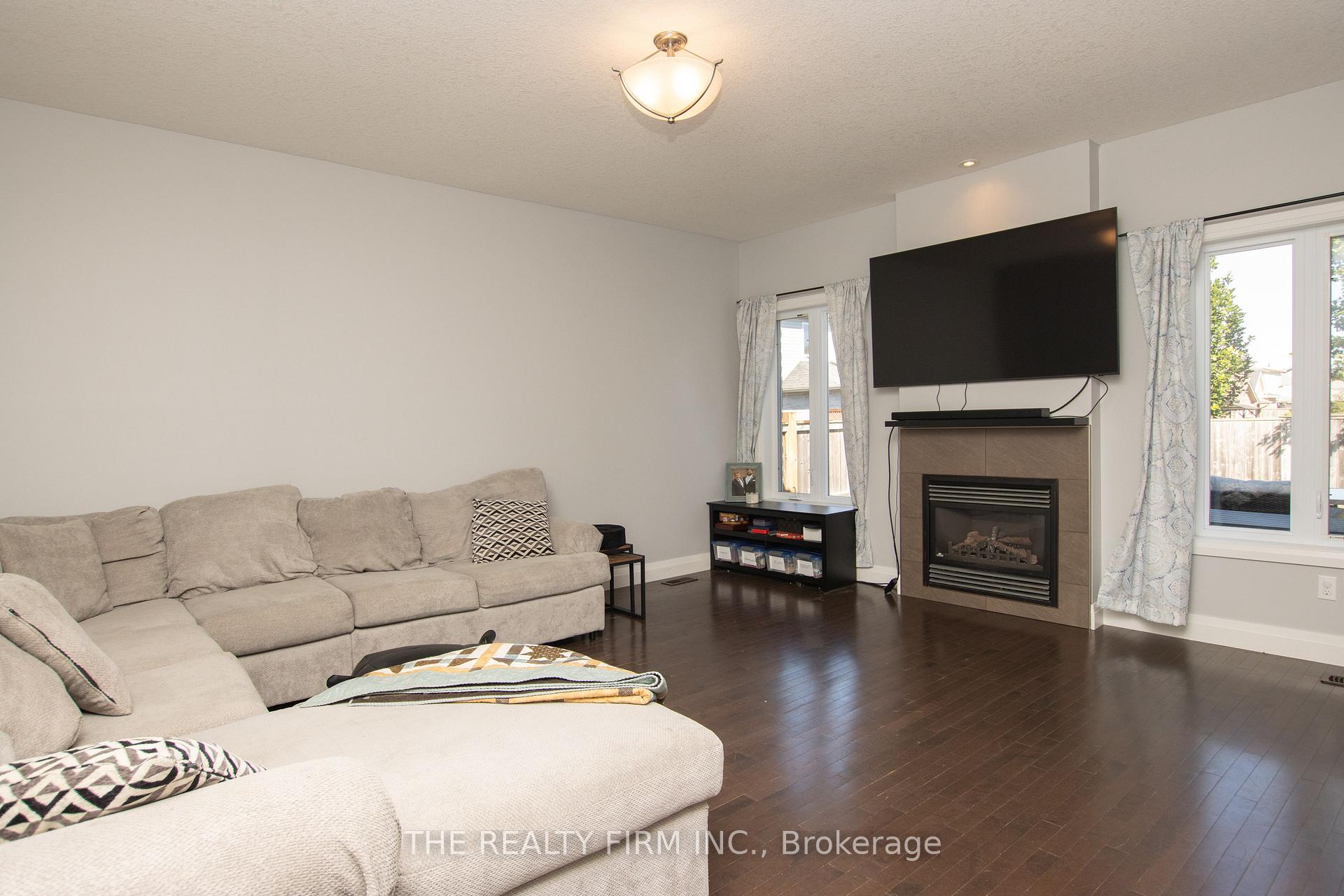 Photo 16 of 974 Bluegrass Drive, London, North M — HOMEH