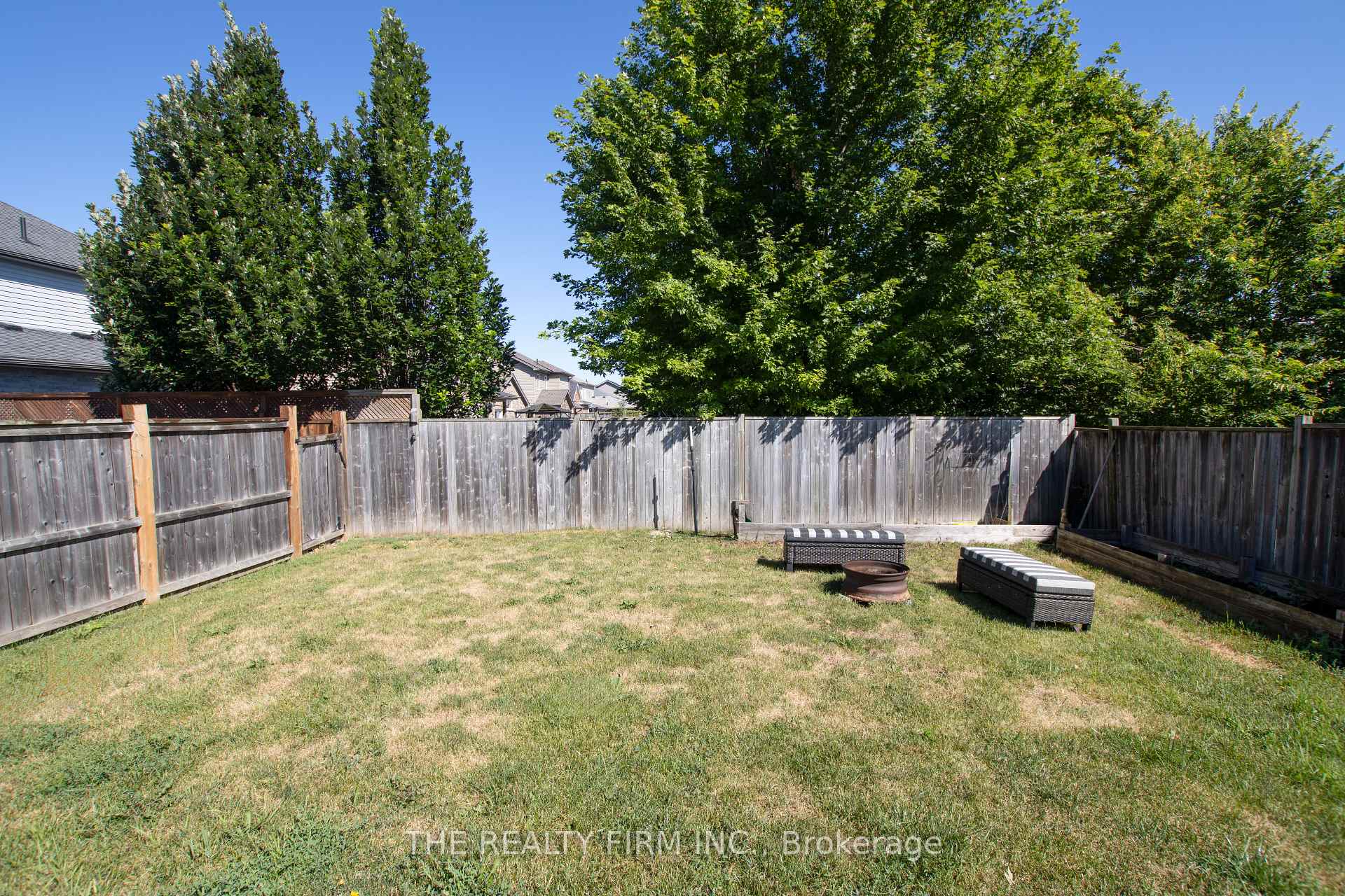 Photo 39 of 974 Bluegrass Drive, London, North M — HOMEH