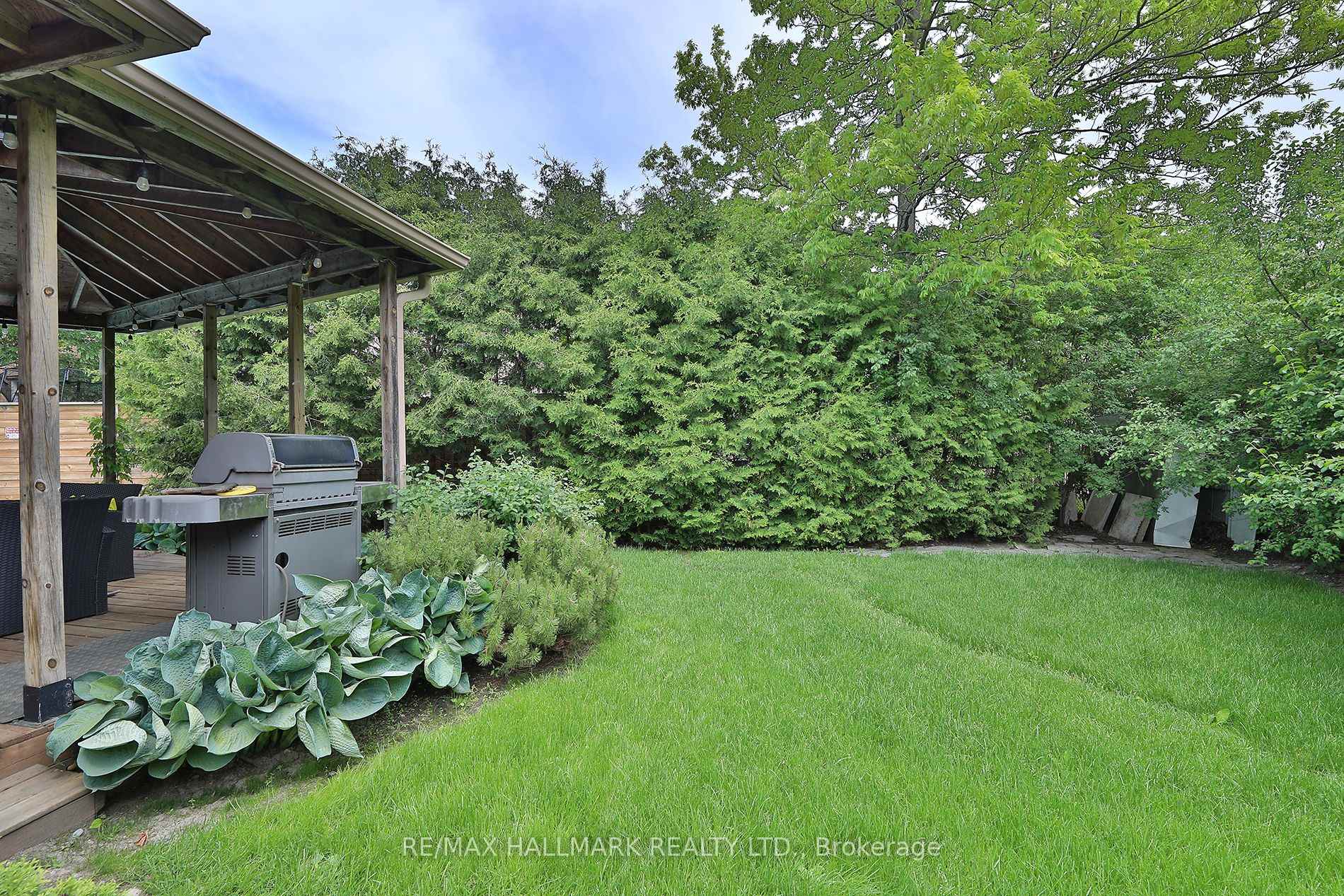 Photo 3 of 58 Pickett Crescent, Richmond Hill, Westbrook — HOMEH