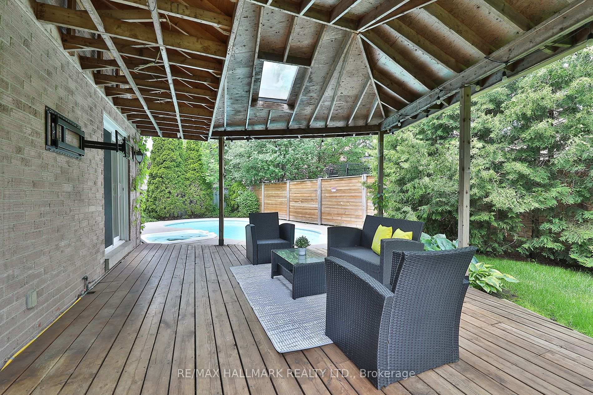 Photo 6 of 58 Pickett Crescent, Richmond Hill, Westbrook — HOMEH