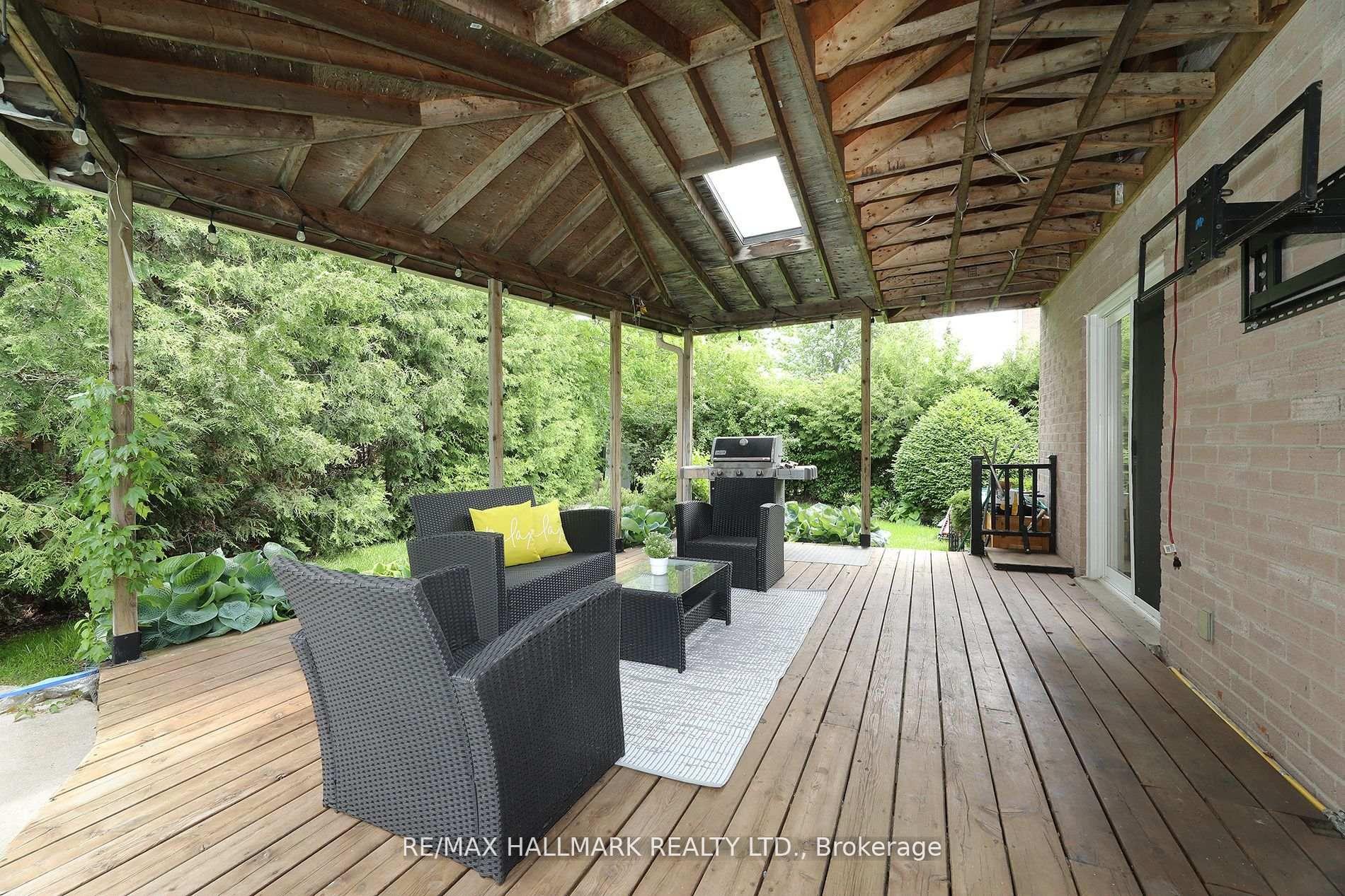 Photo 7 of 58 Pickett Crescent, Richmond Hill, Westbrook — HOMEH