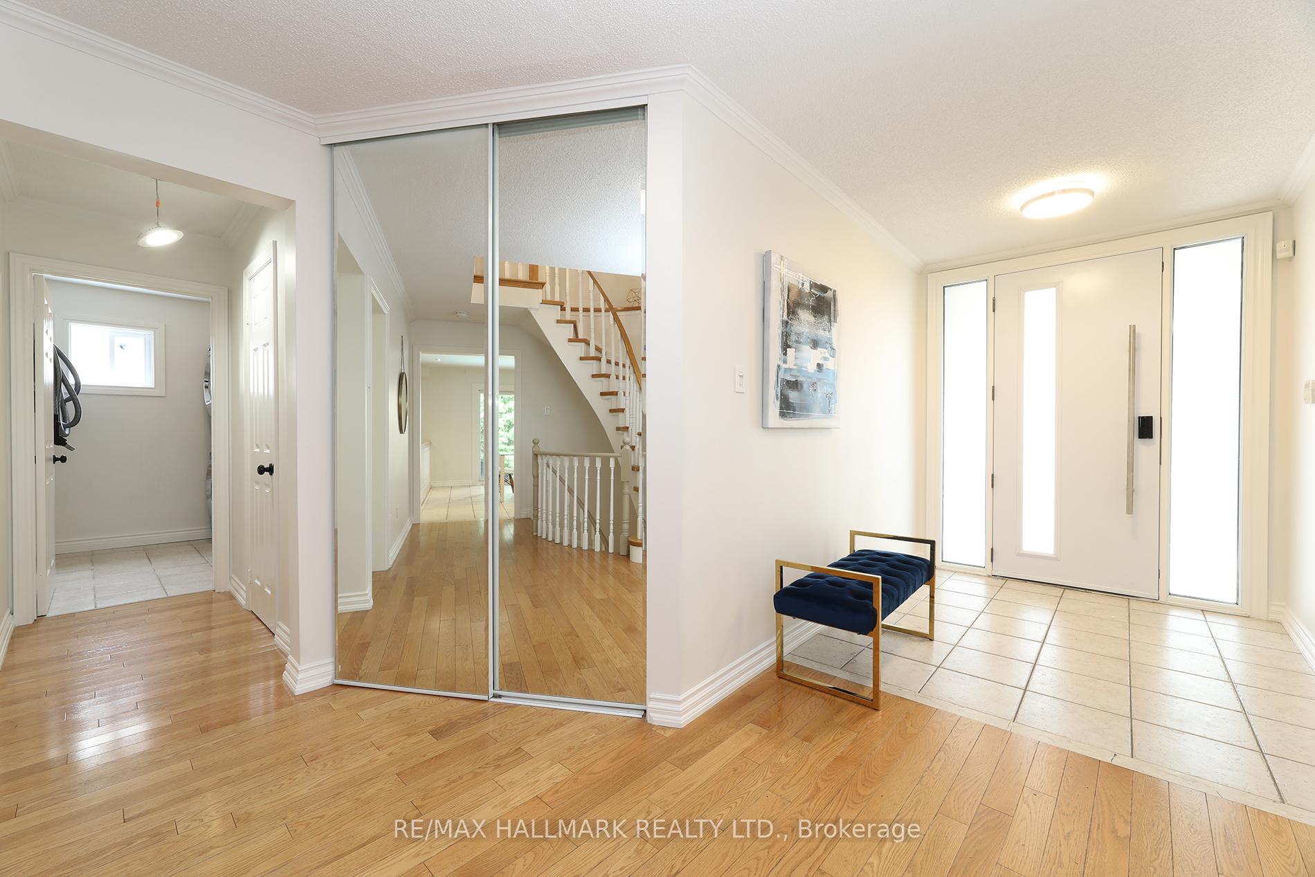 Photo 9 of 58 Pickett Crescent, Richmond Hill, Westbrook — HOMEH