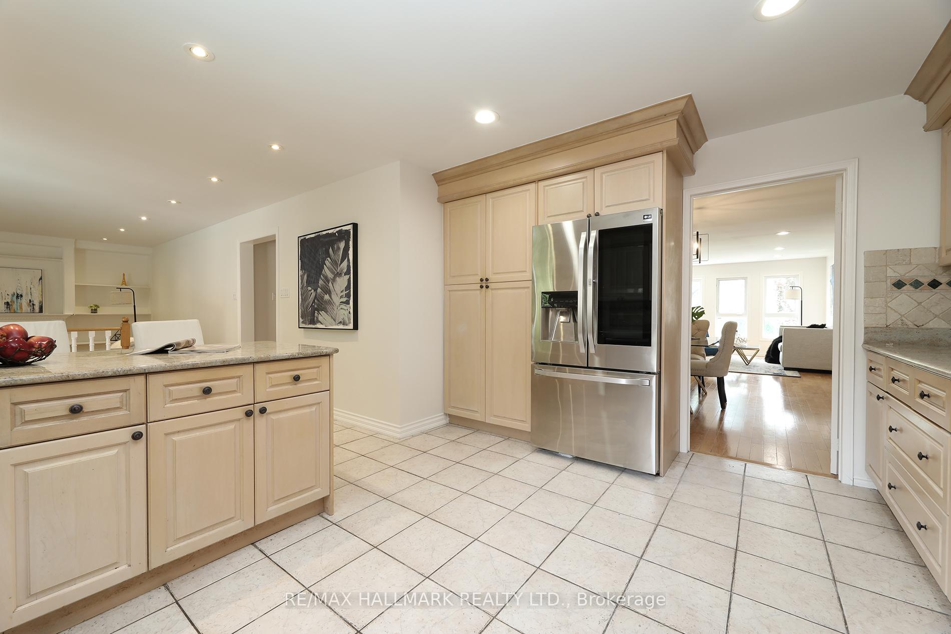 Photo 13 of 58 Pickett Crescent, Richmond Hill, Westbrook — HOMEH