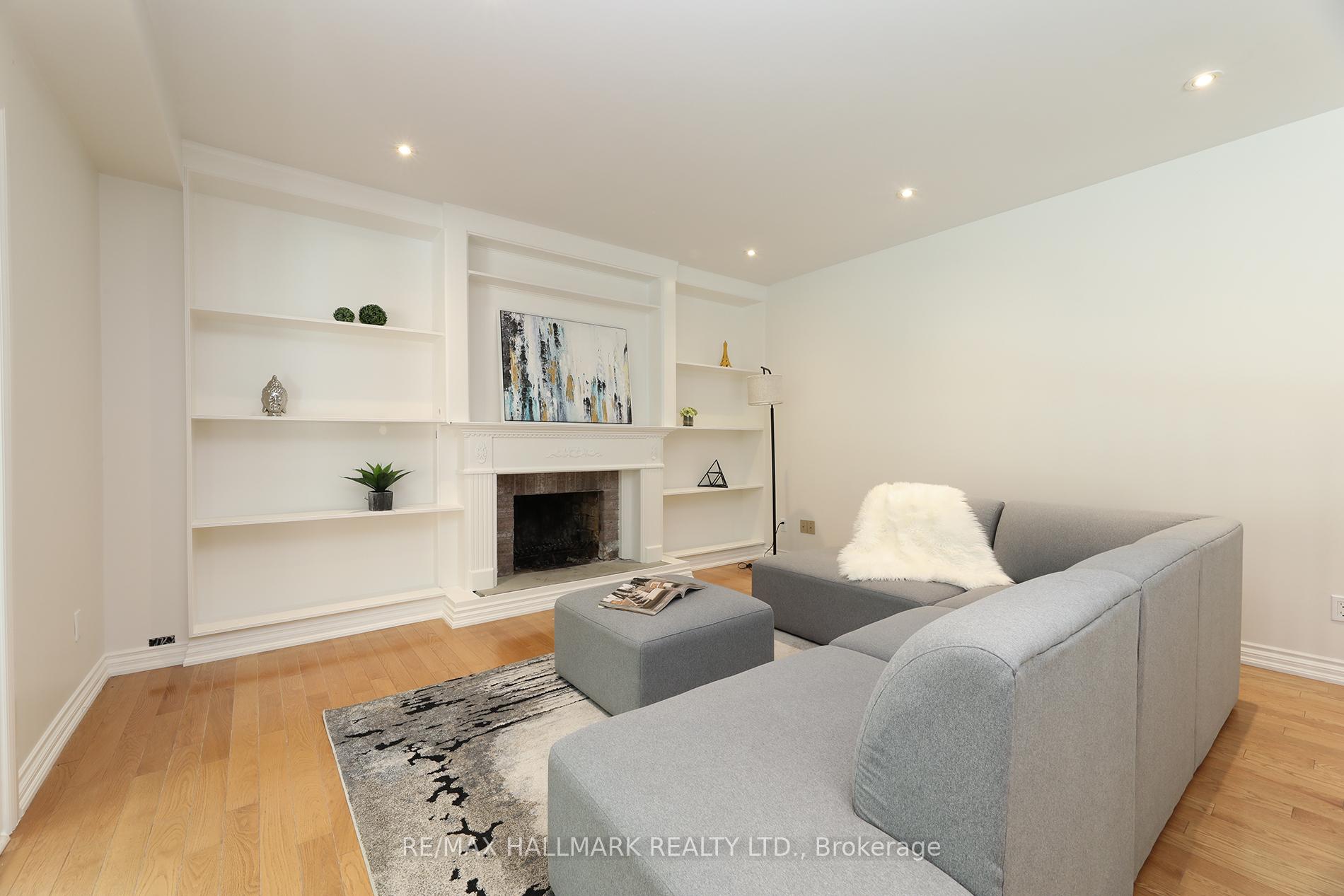 Photo 19 of 58 Pickett Crescent, Richmond Hill, Westbrook — HOMEH