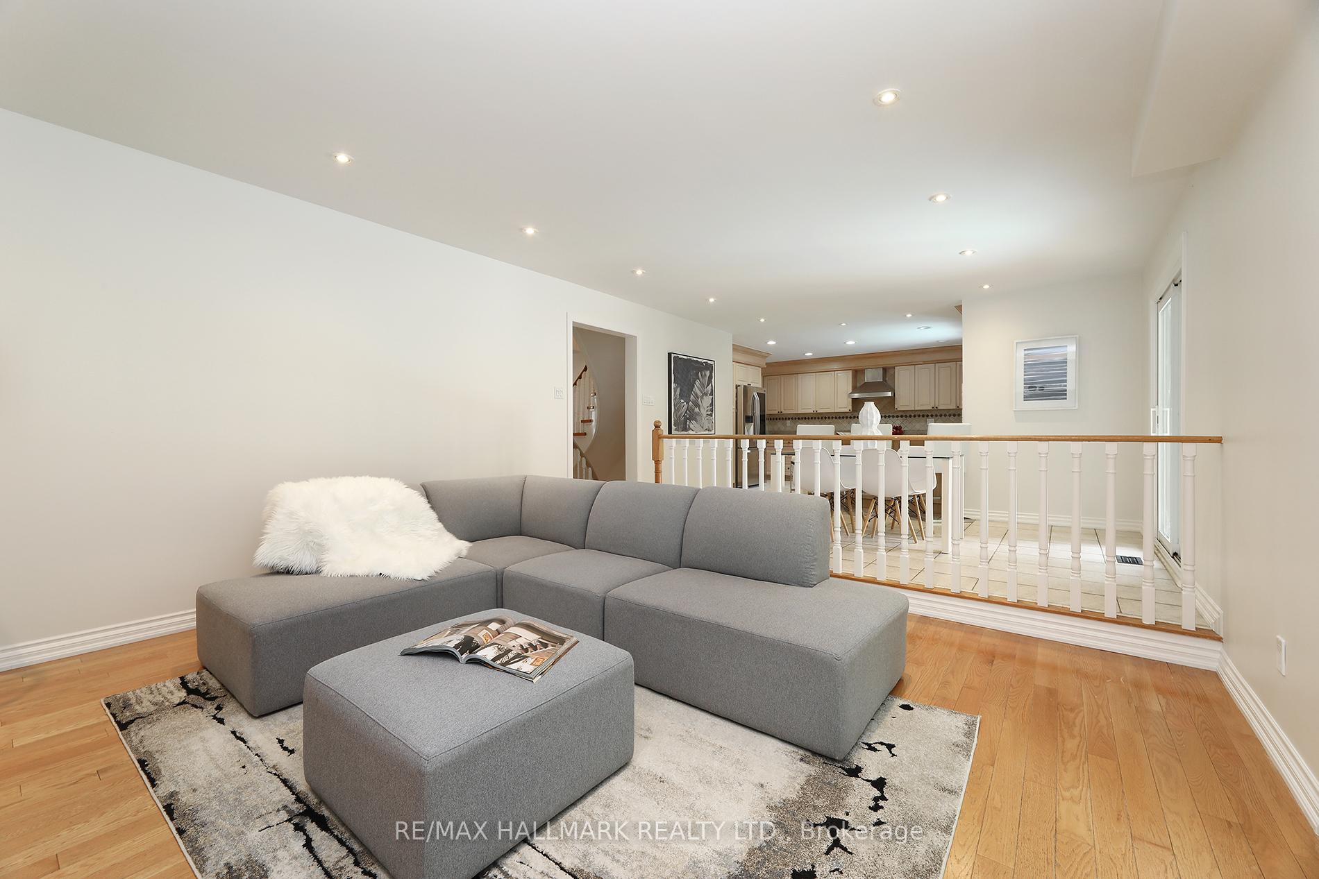 Photo 20 of 58 Pickett Crescent, Richmond Hill, Westbrook — HOMEH