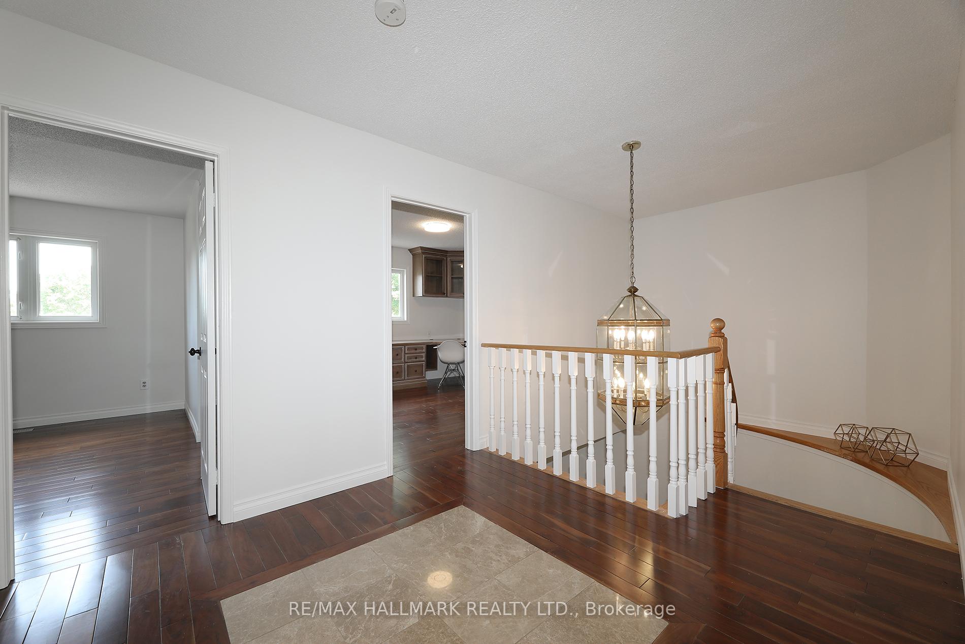Photo 23 of 58 Pickett Crescent, Richmond Hill, Westbrook — HOMEH