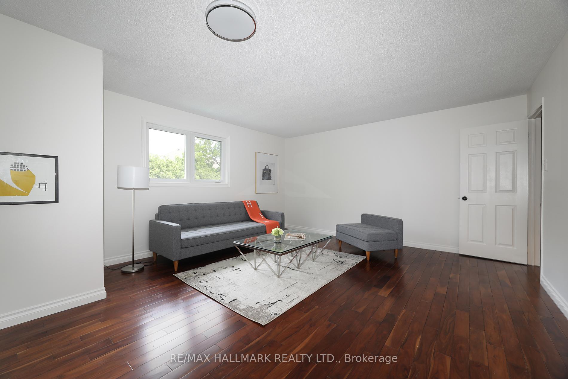 Photo 25 of 58 Pickett Crescent, Richmond Hill, Westbrook — HOMEH