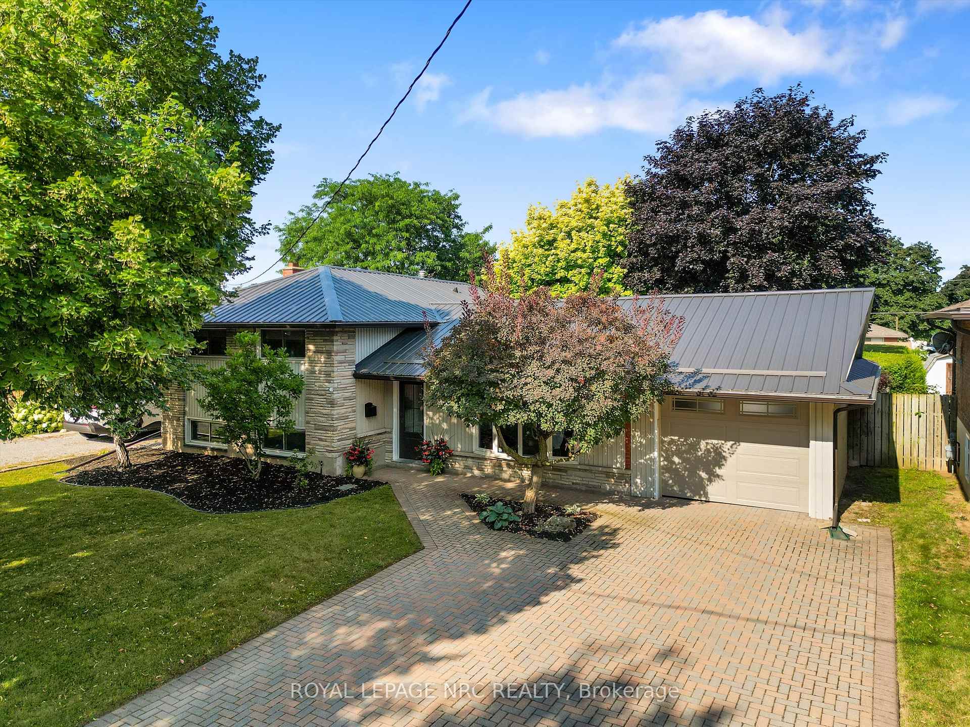 Photo 1 of 43 Howard Avenue, St. Catharines, Lakeport — HOMEH