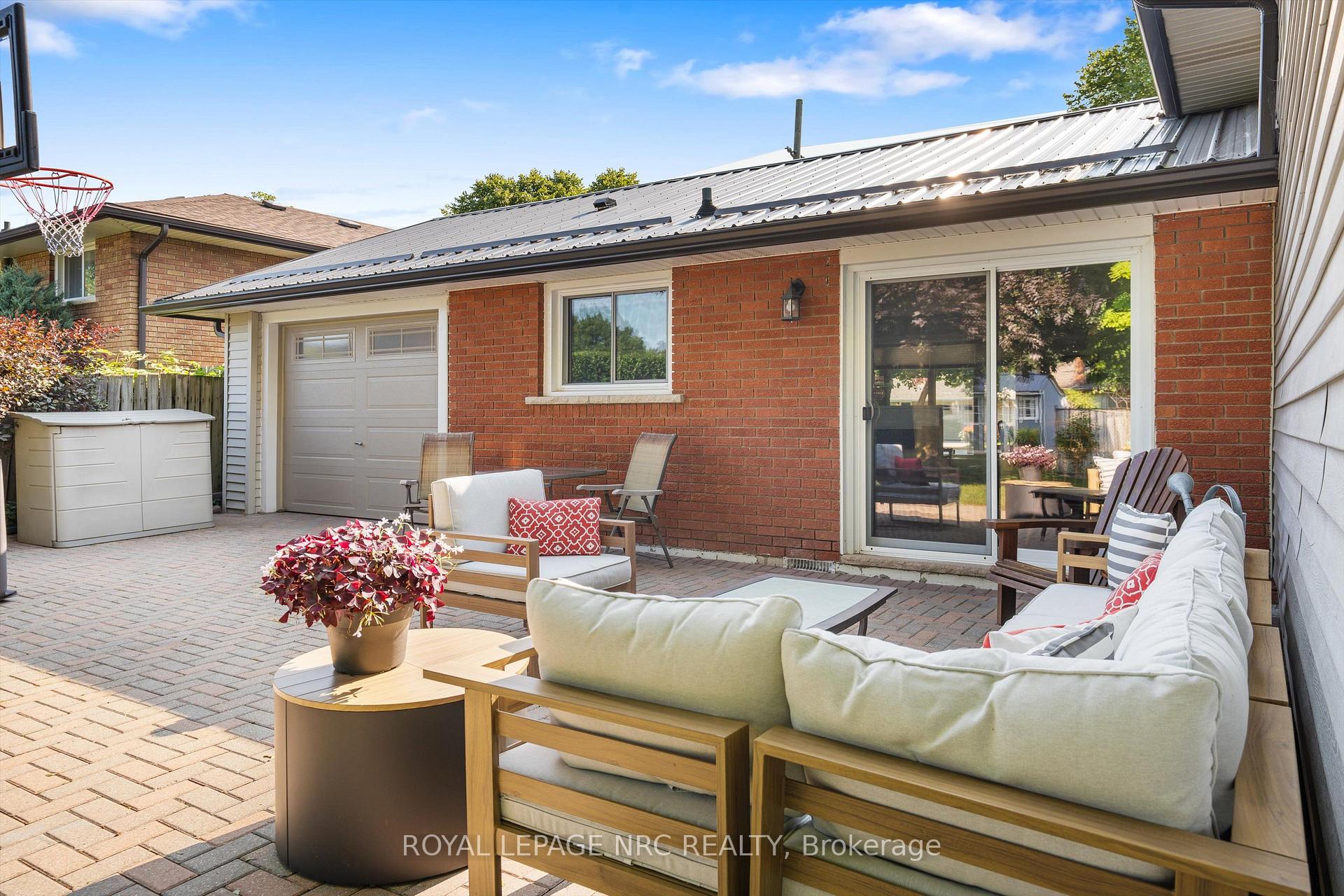 Photo 32 of 43 Howard Avenue, St. Catharines, Lakeport — HOMEH