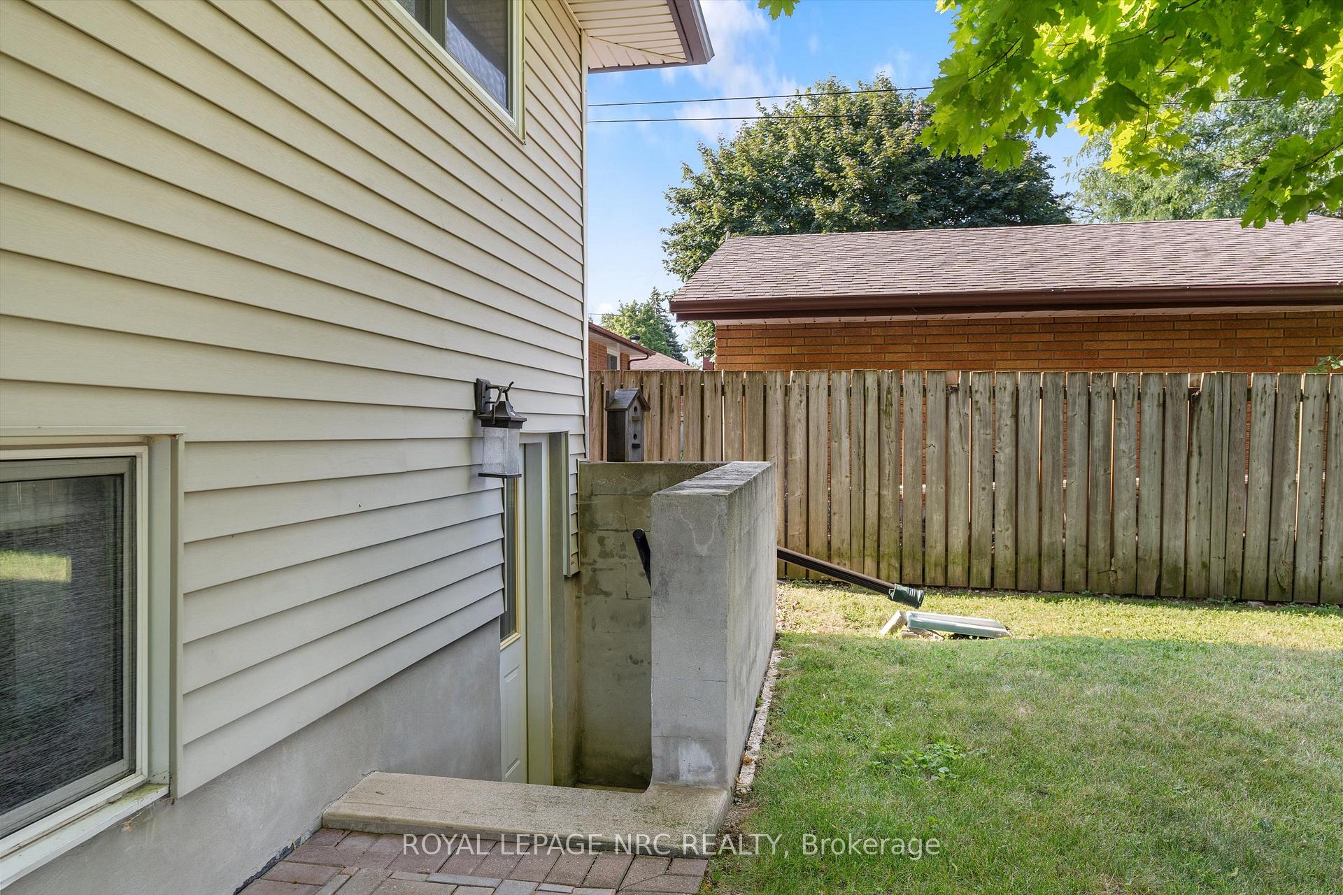 Photo 39 of 43 Howard Avenue, St. Catharines, Lakeport — HOMEH
