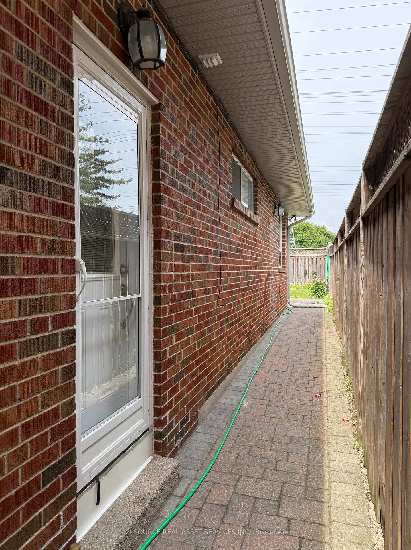 Photo 2 of Unit Basement, 65 Glen Agar Drive, Etobicoke, Princess-Rosethorn — HOMEH