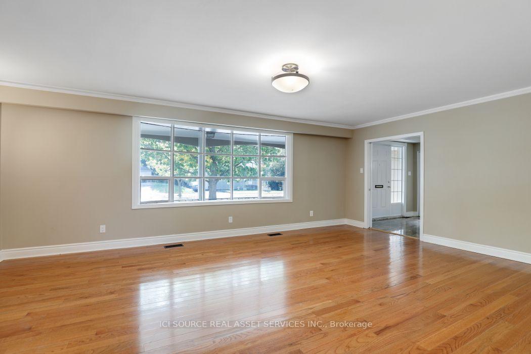 Photo 12 of 1371 Kilborn Avenue, Ottawa, Applewood Acres — HOMEH