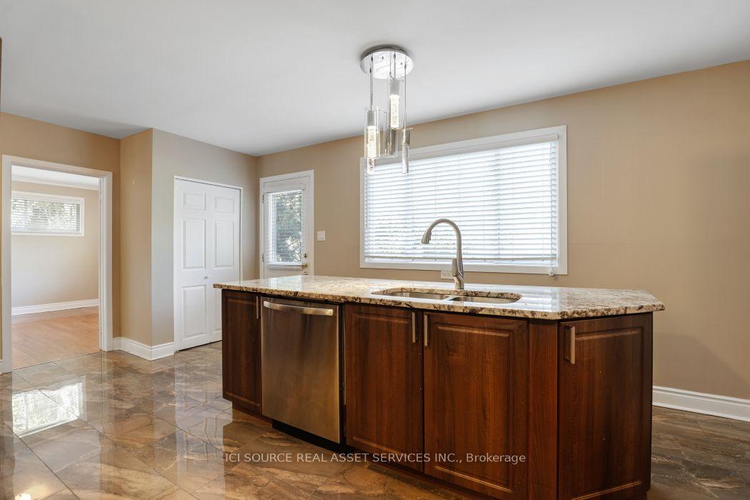 Photo 17 of 1371 Kilborn Avenue, Ottawa, Applewood Acres — HOMEH
