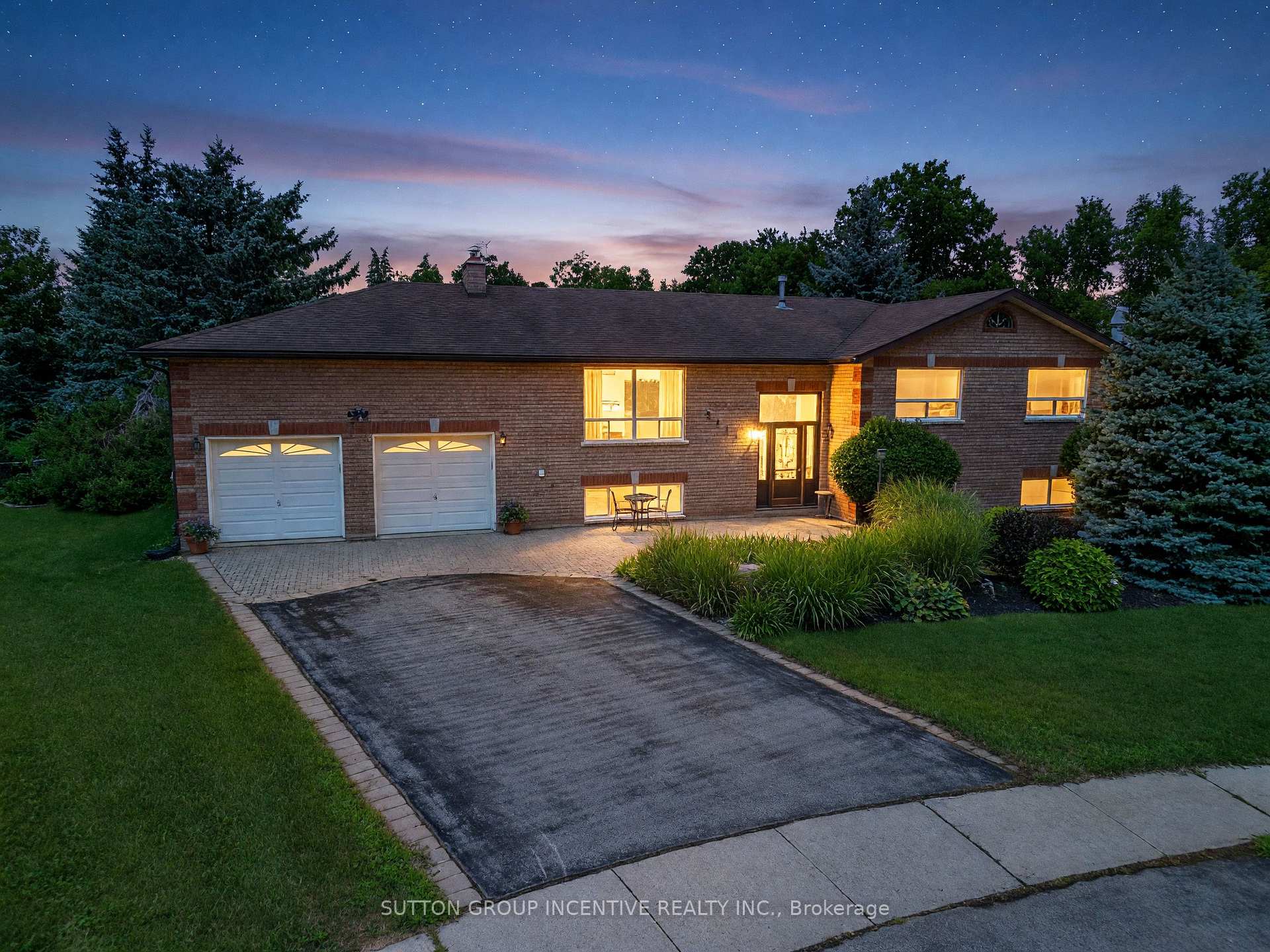 Photo 1 of 2114 Chantler Street, Innisfil, Stroud — HOMEH