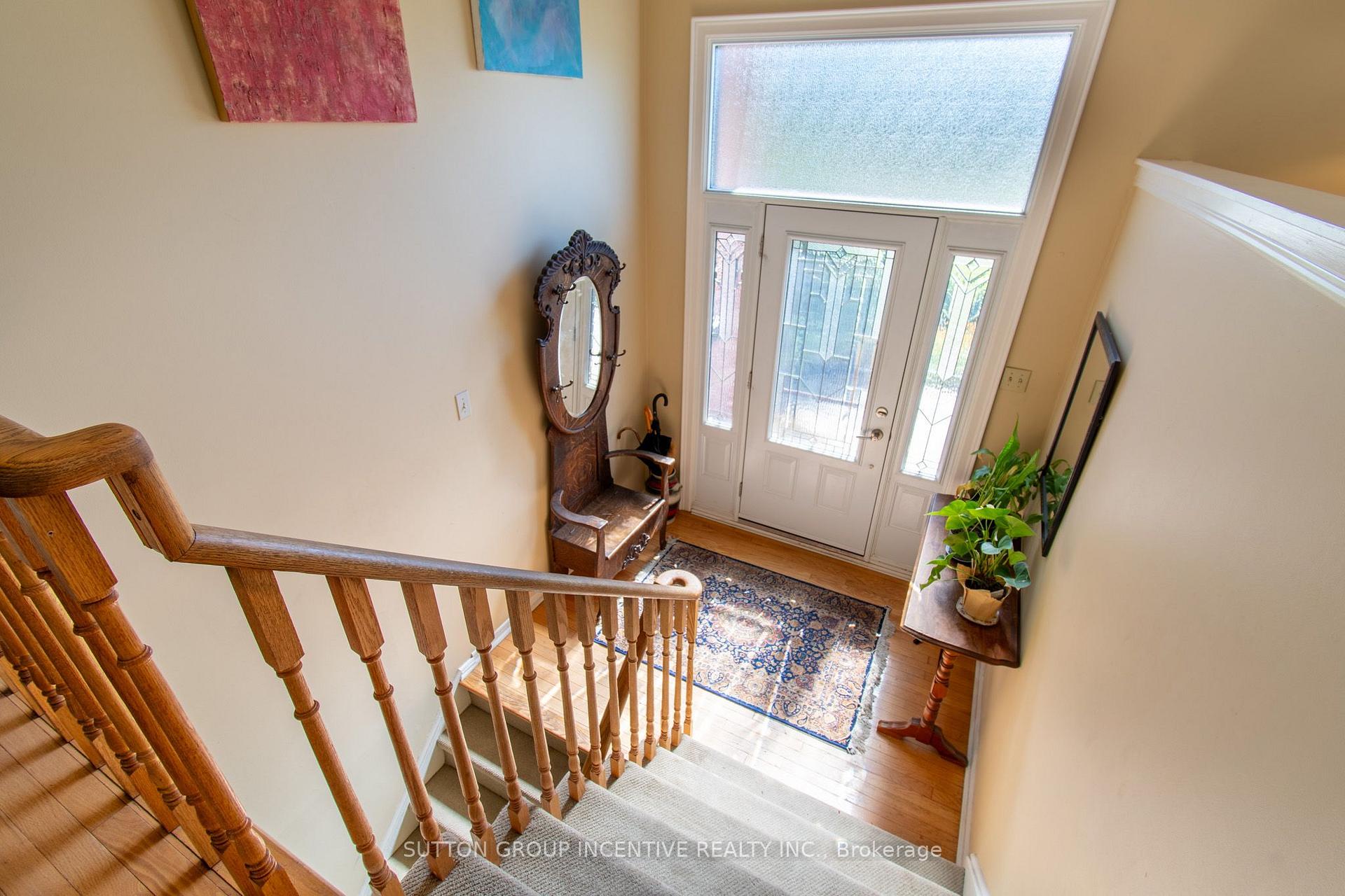 Photo 4 of 2114 Chantler Street, Innisfil, Stroud — HOMEH