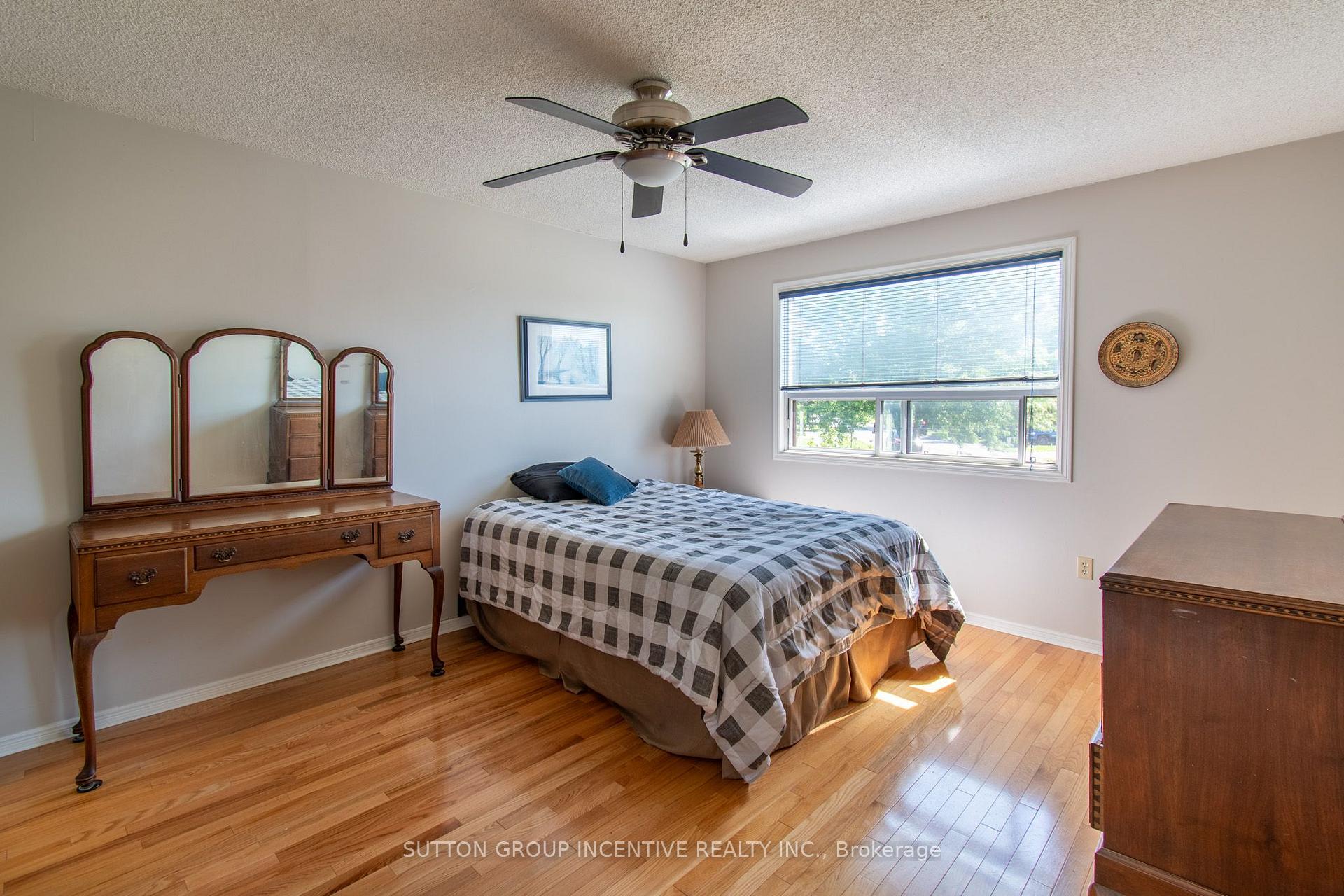 Photo 12 of 2114 Chantler Street, Innisfil, Stroud — HOMEH