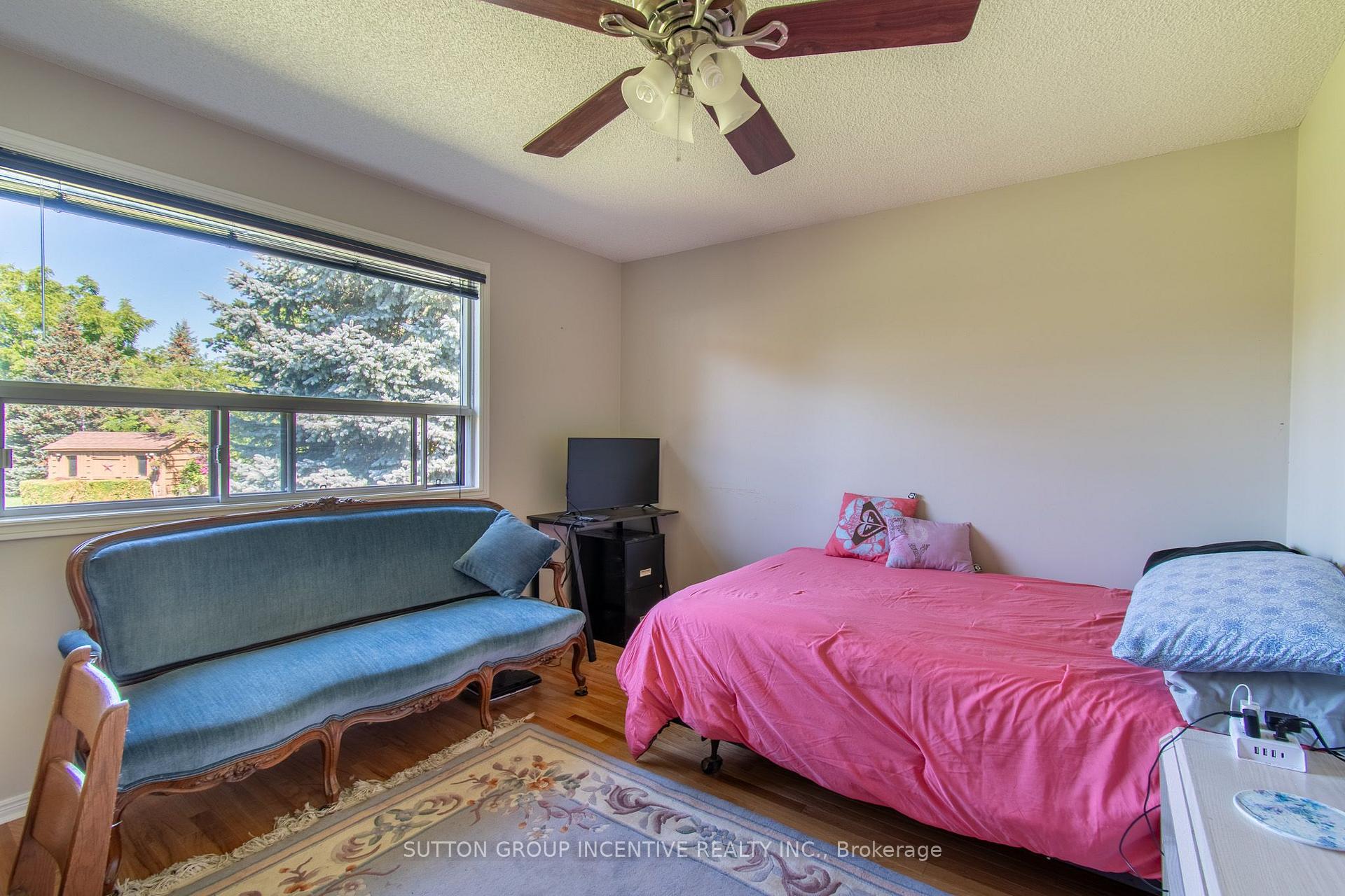 Photo 16 of 2114 Chantler Street, Innisfil, Stroud — HOMEH