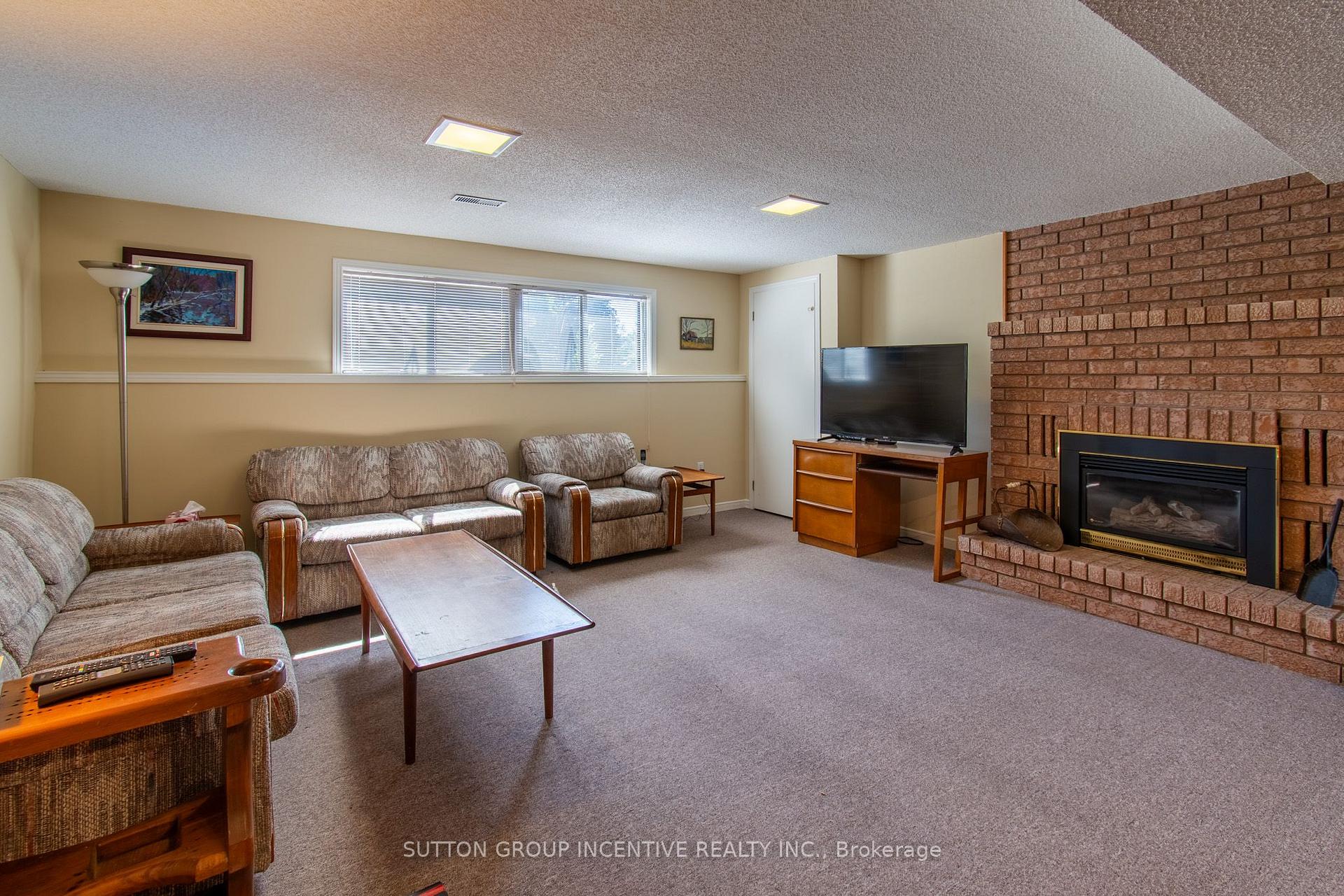 Photo 22 of 2114 Chantler Street, Innisfil, Stroud — HOMEH