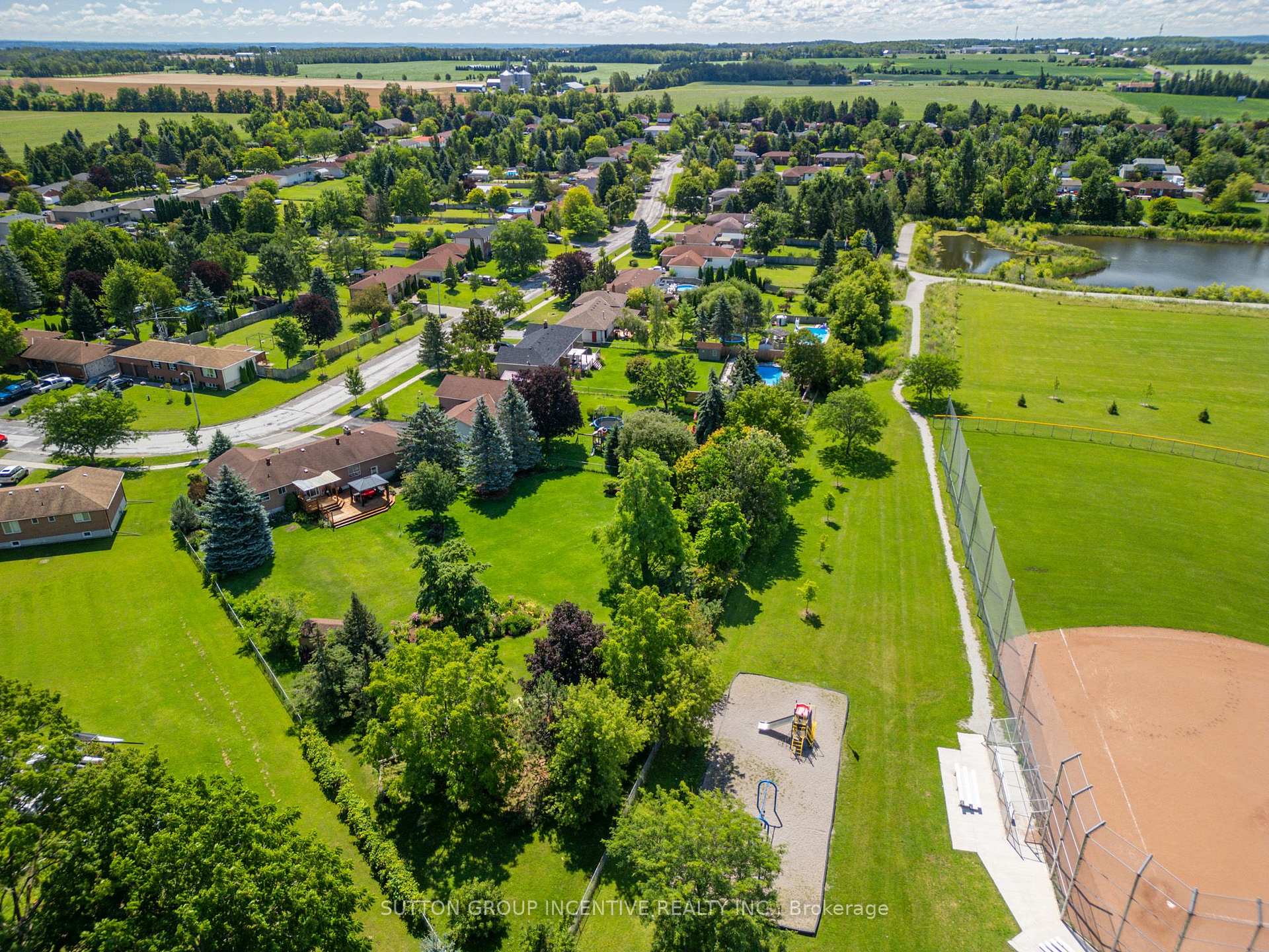 Photo 34 of 2114 Chantler Street, Innisfil, Stroud — HOMEH