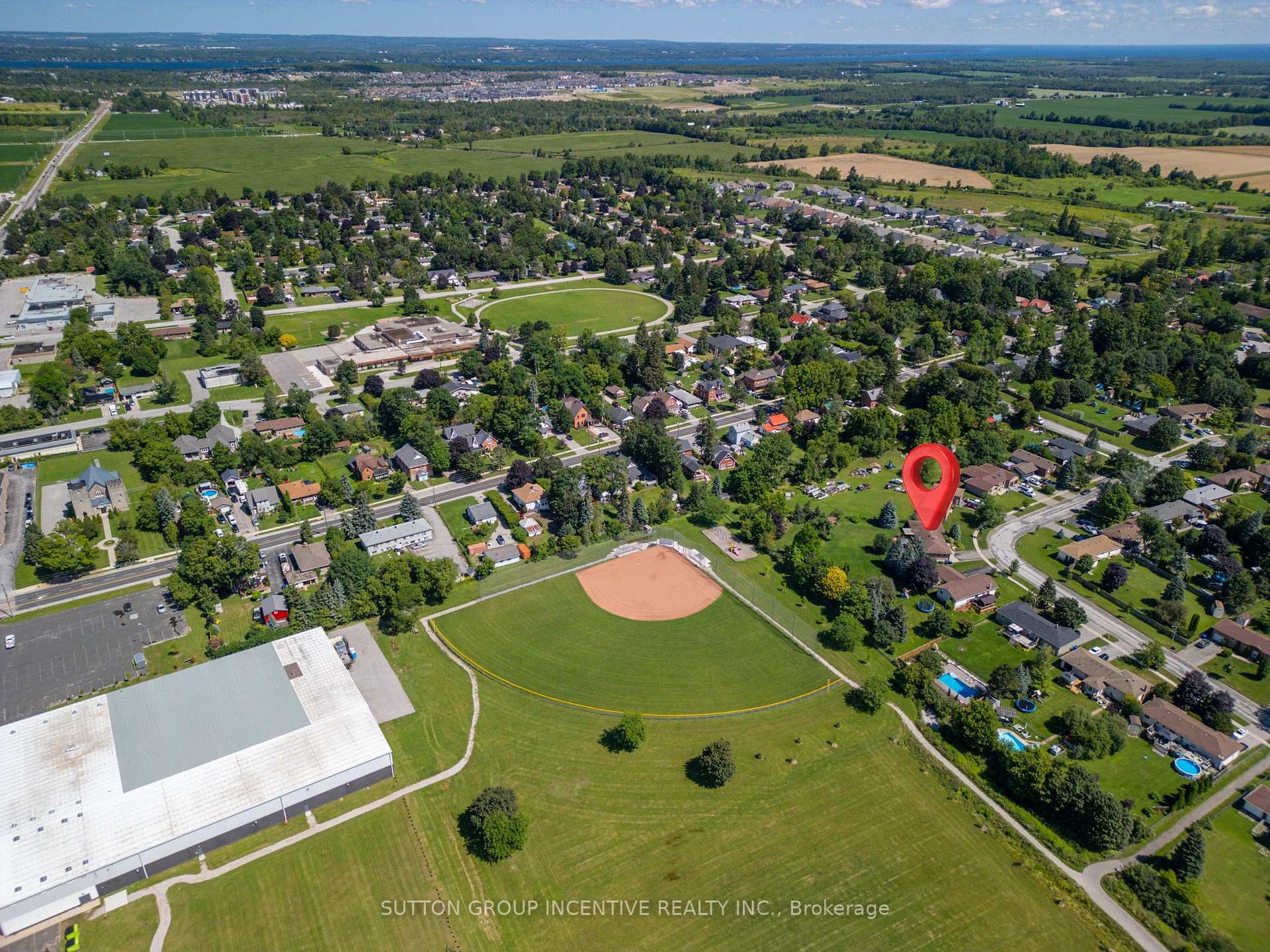 Photo 35 of 2114 Chantler Street, Innisfil, Stroud — HOMEH