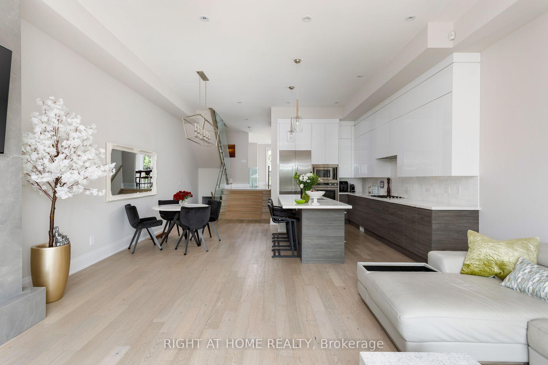 Photo 6 of 175 Hay Avenue, Etobicoke, Mimico — HOMEH