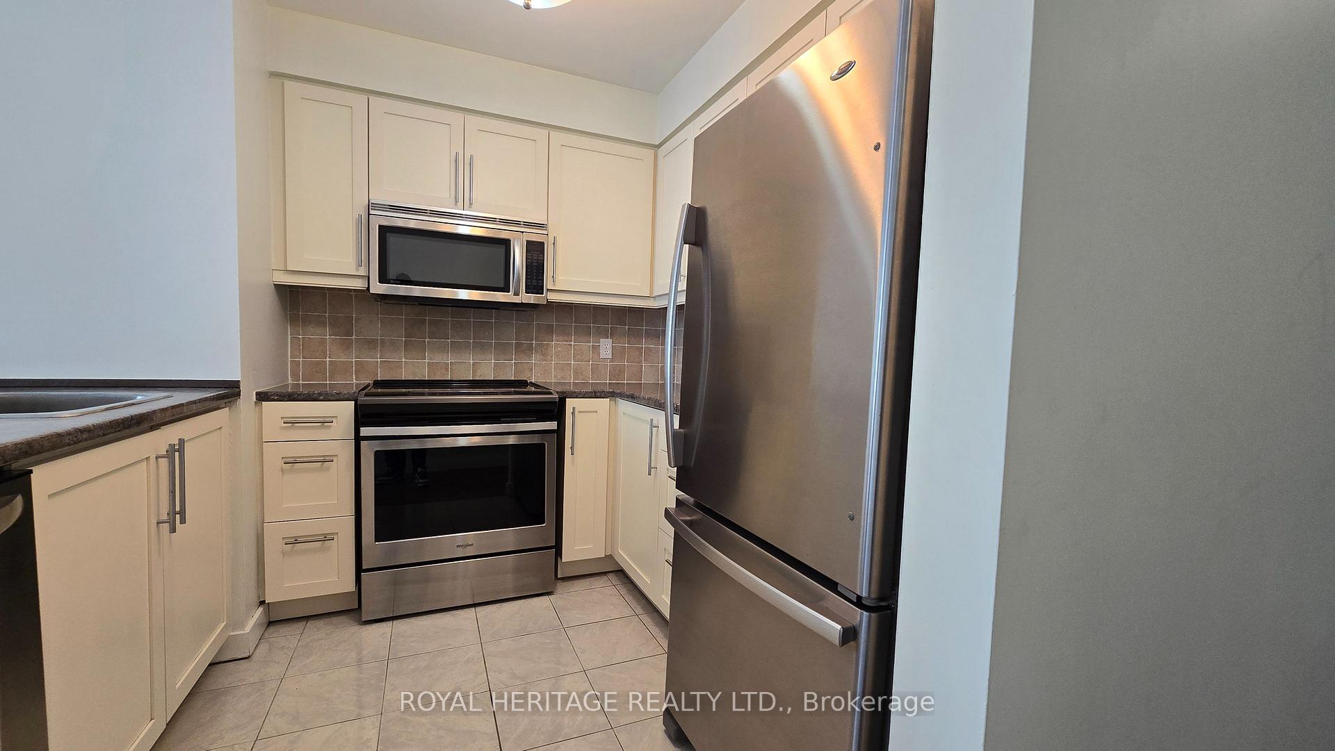Photo 11 of Unit 1203, 150 Dunlop Street E, Barrie, City Centre — HOMEH