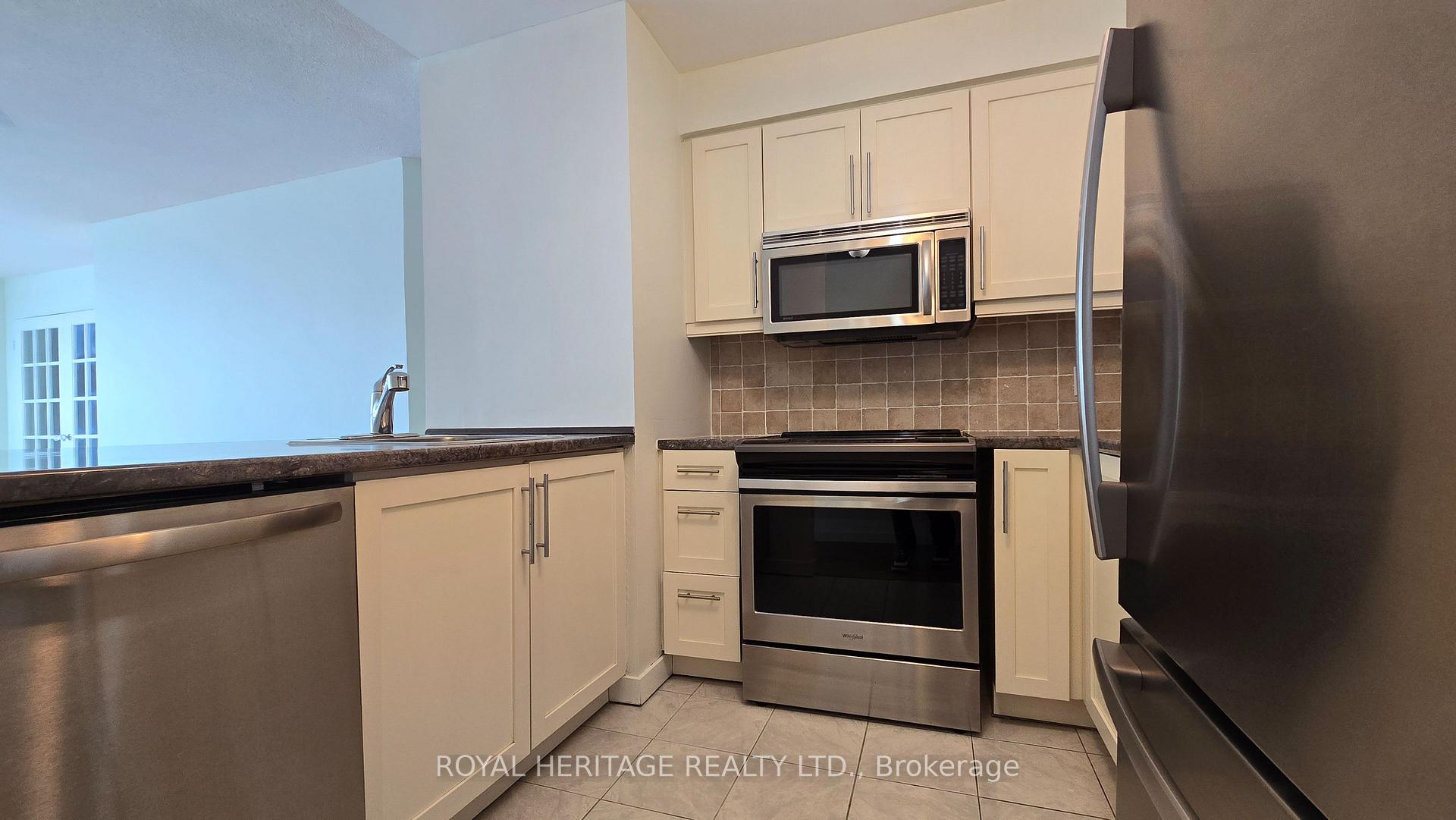 Photo 12 of Unit 1203, 150 Dunlop Street E, Barrie, City Centre — HOMEH