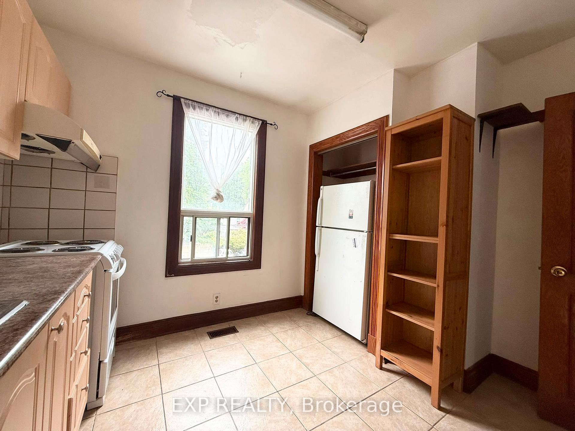Photo 3 of Unit 2nd FL, 759 Gerrard Street E, Toronto, South Riverdale — HOMEH