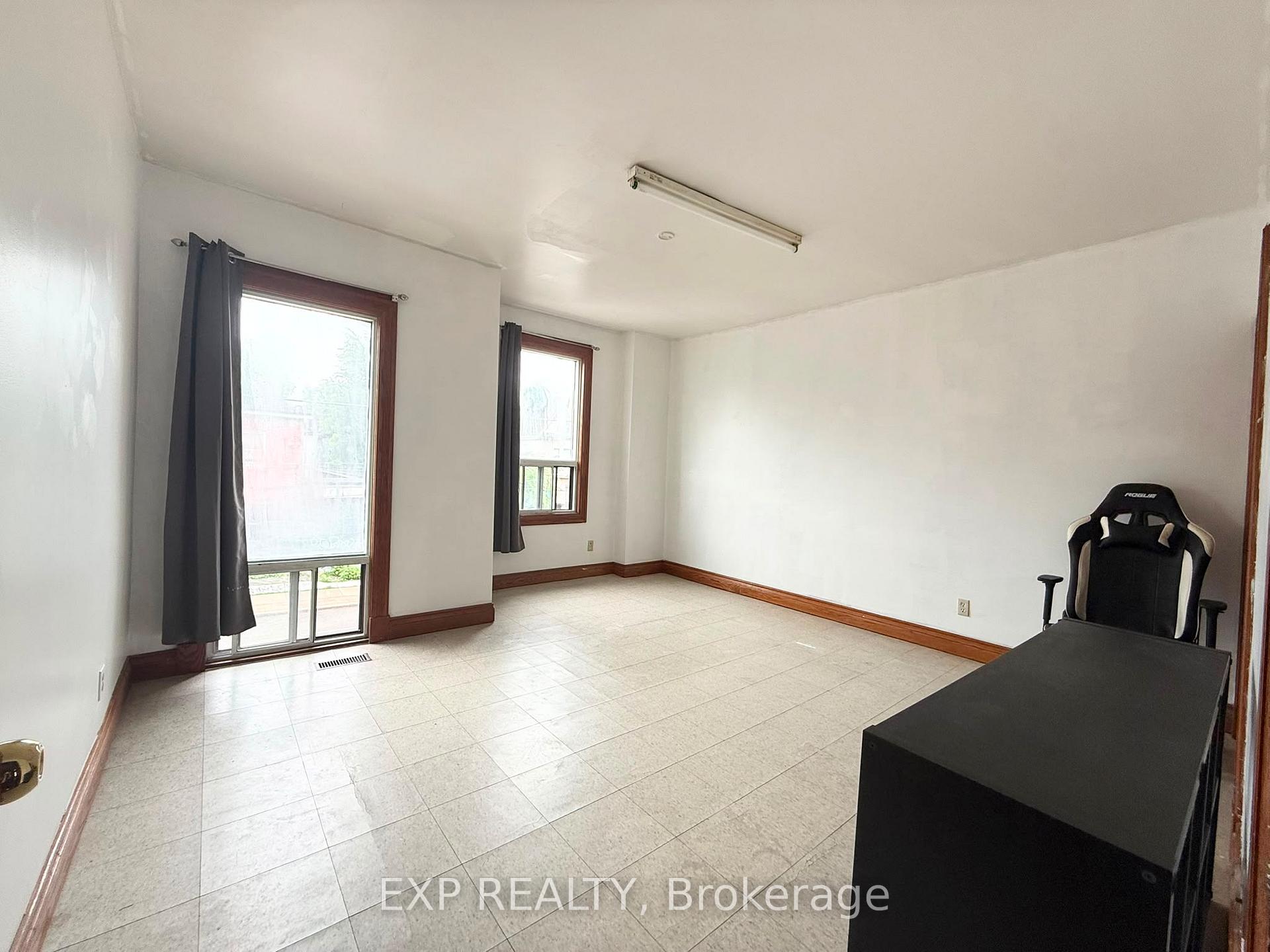 Photo 5 of Unit 2nd FL, 759 Gerrard Street E, Toronto, South Riverdale — HOMEH