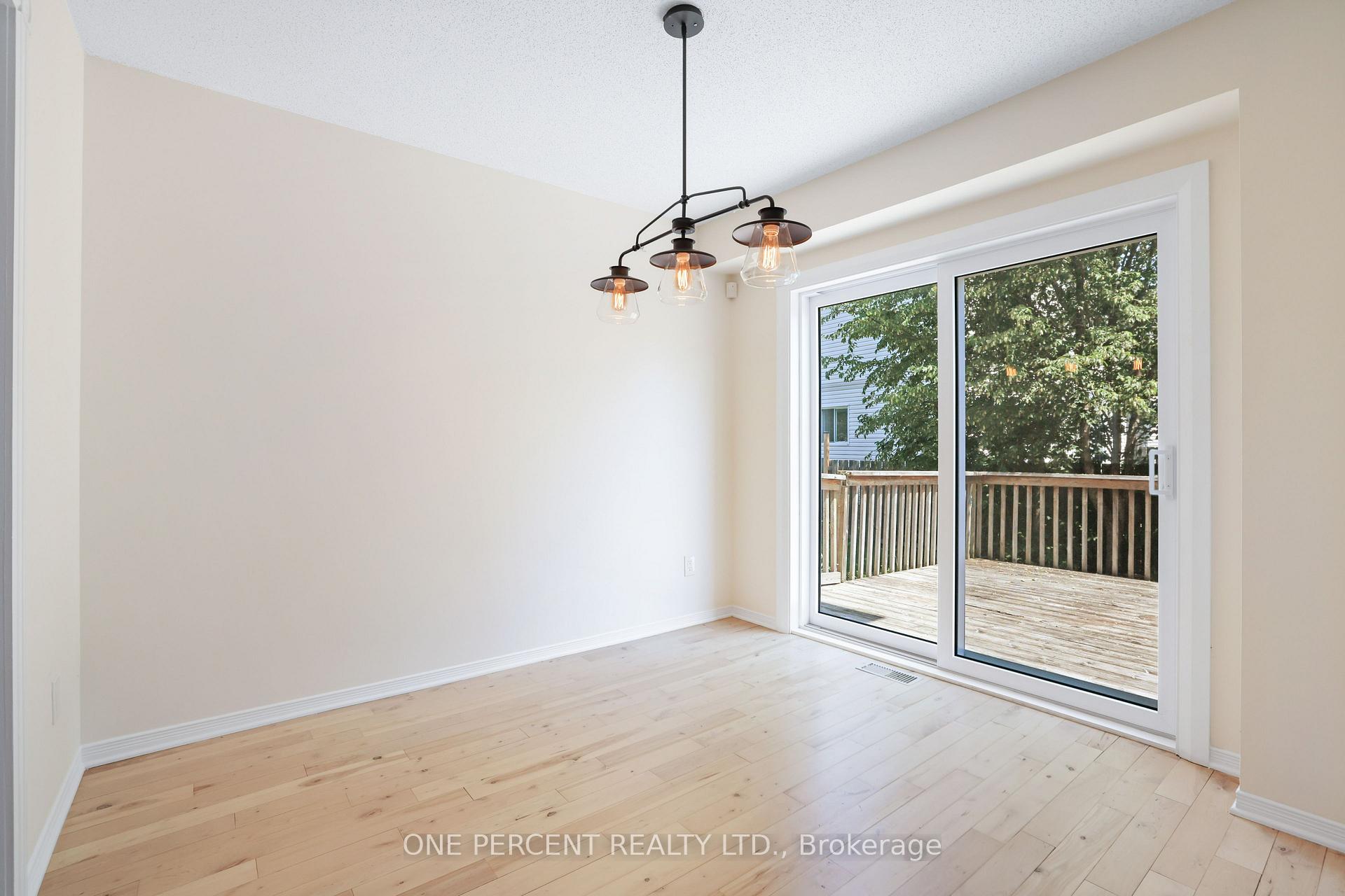 Photo 14 of 9 Harrington Court, Ottawa, Kanata - Kanata Lakes/Heritage Hills — HOMEH