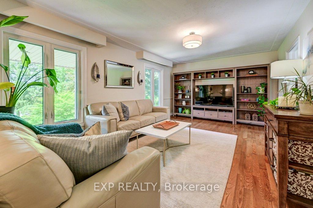 Photo 5 of 194 Dundas Street E, Hamilton, Waterdown — HOMEH