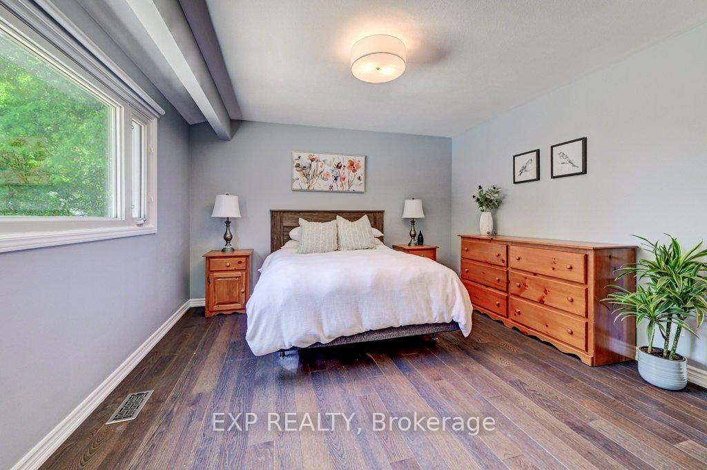 Photo 14 of 194 Dundas Street E, Hamilton, Waterdown — HOMEH