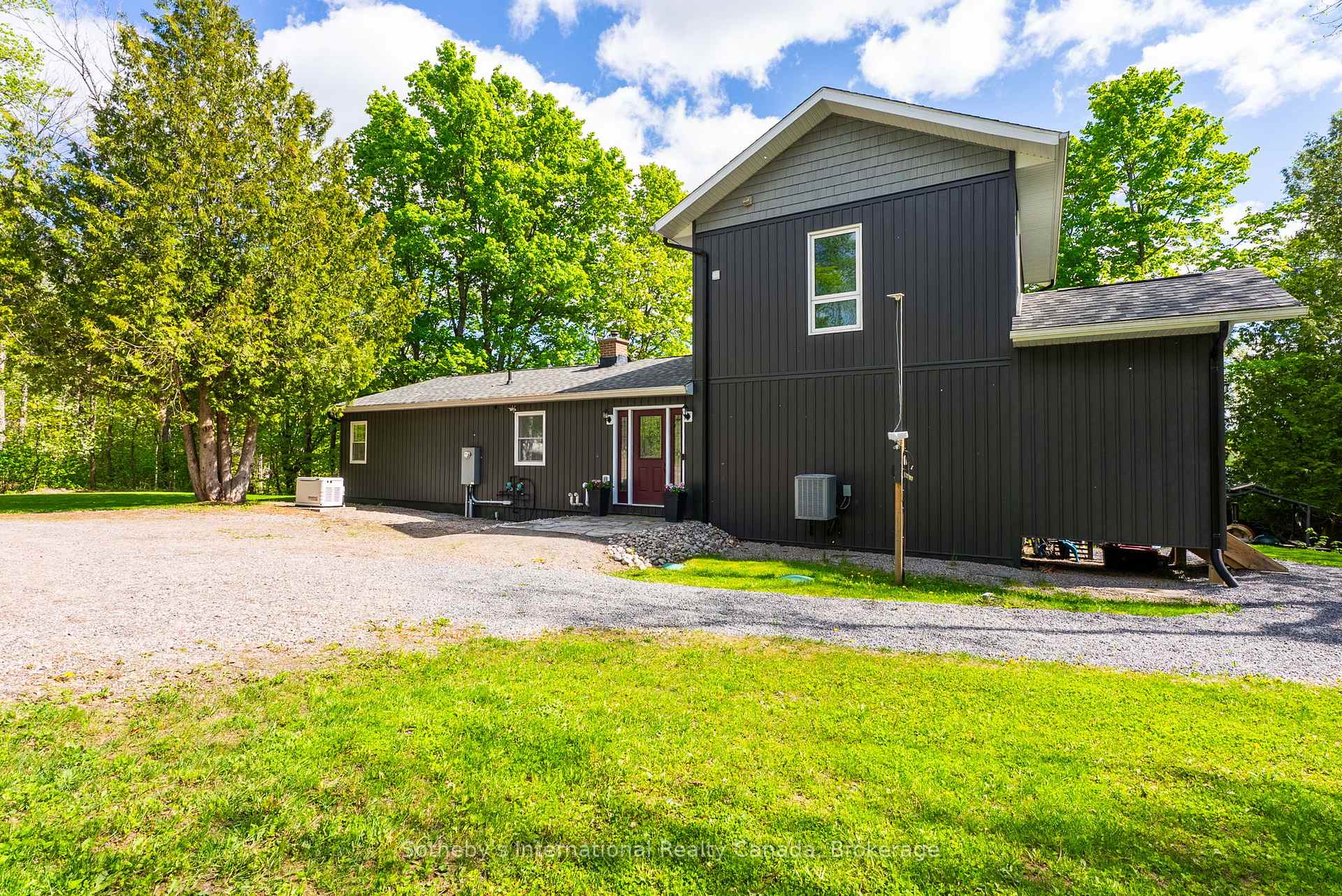 Photo 5 of 126 Chapman Drive S, Magnetawan — HOMEH