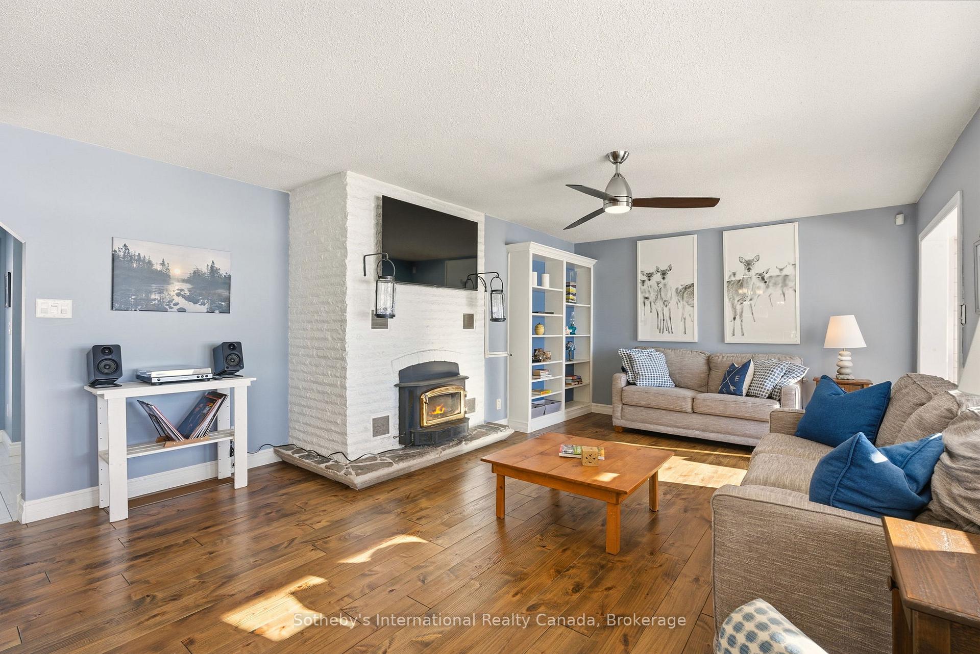 Photo 7 of 126 Chapman Drive S, Magnetawan — HOMEH