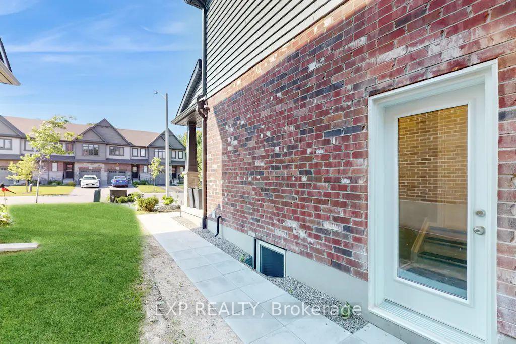 Photo 2 of Unit Lower, 967 Wright Drive, Midland — HOMEH