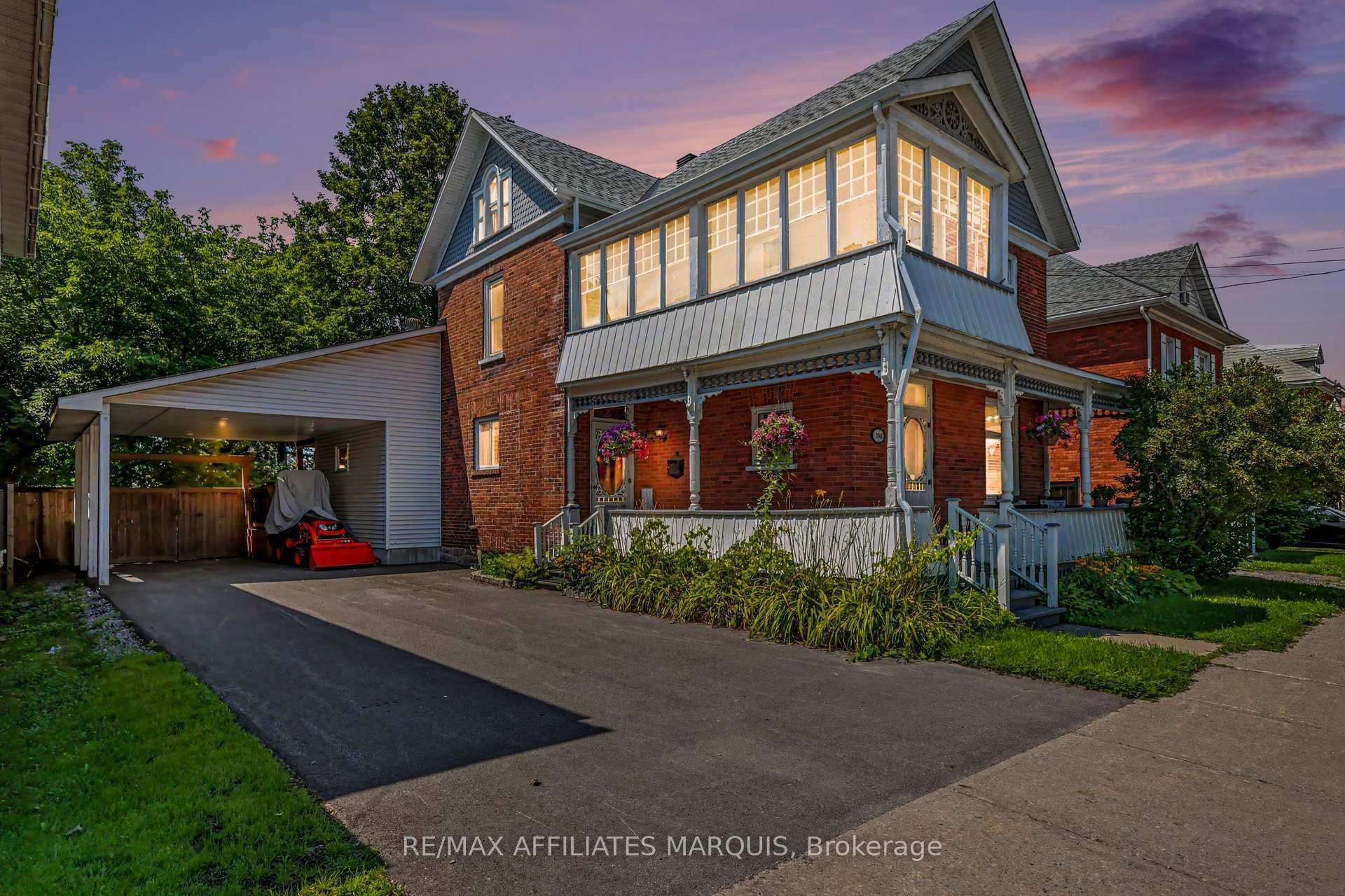 Photo 2 of 100 Elmsley Street N, Smiths Falls, Smiths Falls — HOMEH
