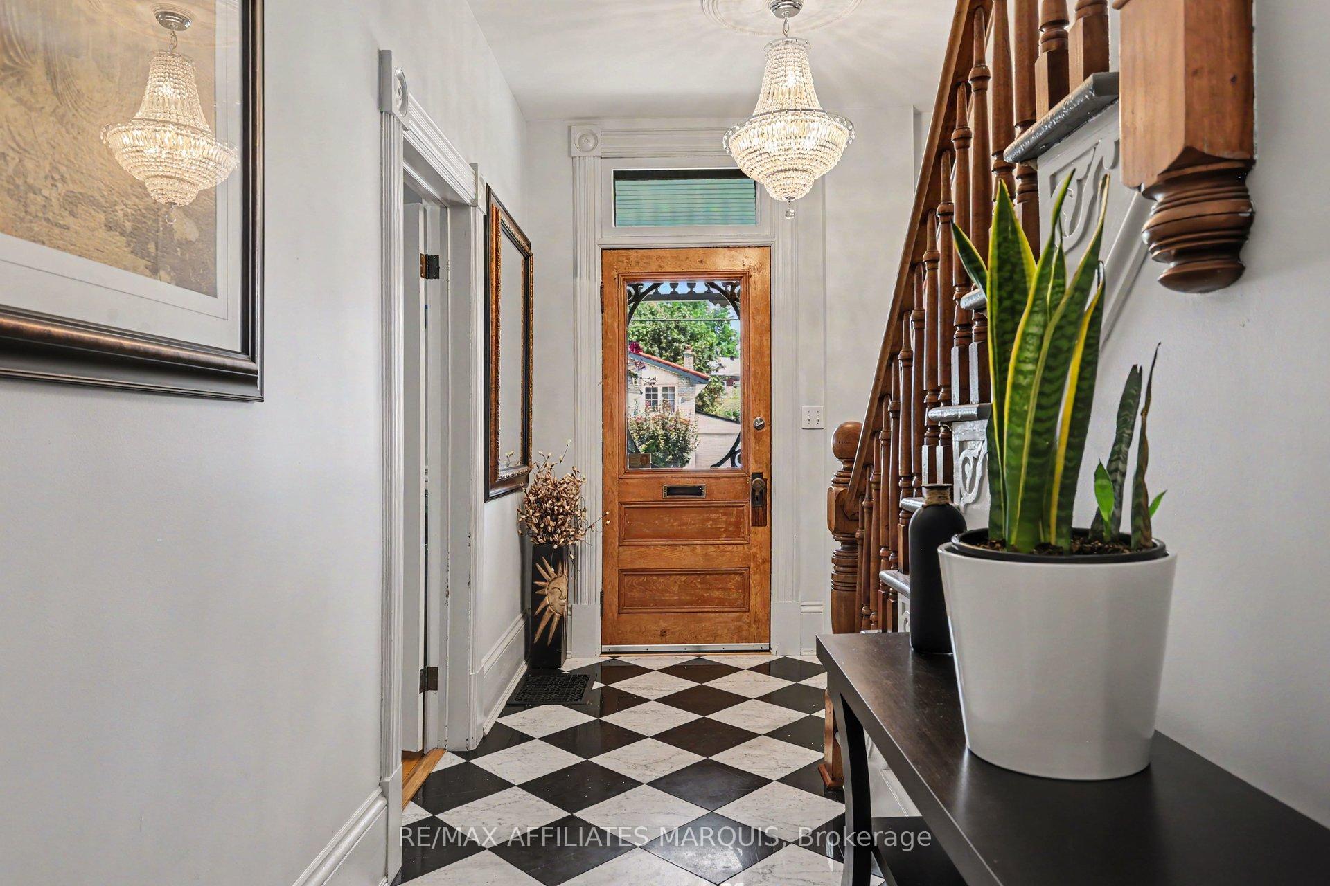 Photo 8 of 100 Elmsley Street N, Smiths Falls, Smiths Falls — HOMEH