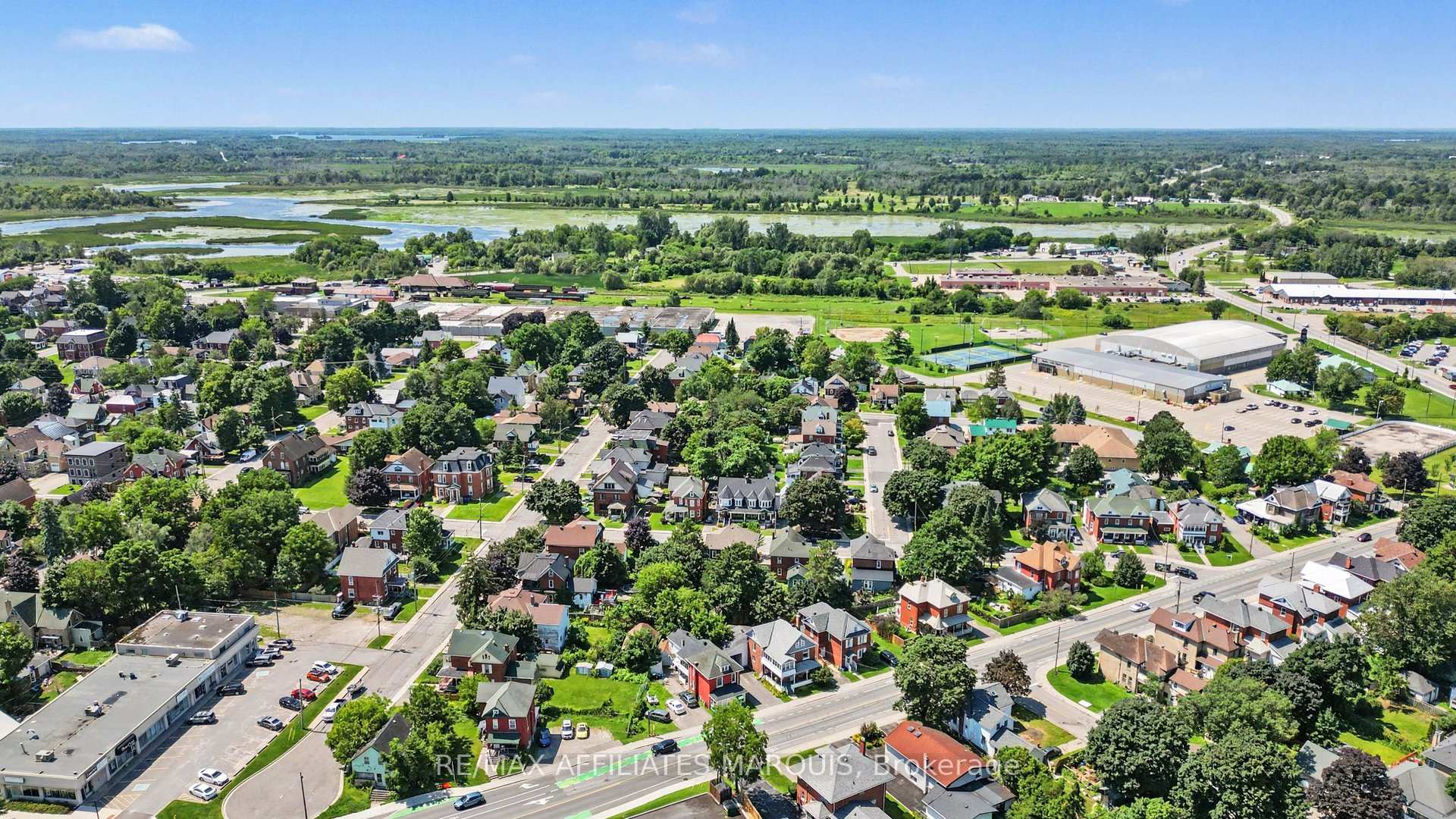 Photo 51 of 100 Elmsley Street N, Smiths Falls, Smiths Falls — HOMEH