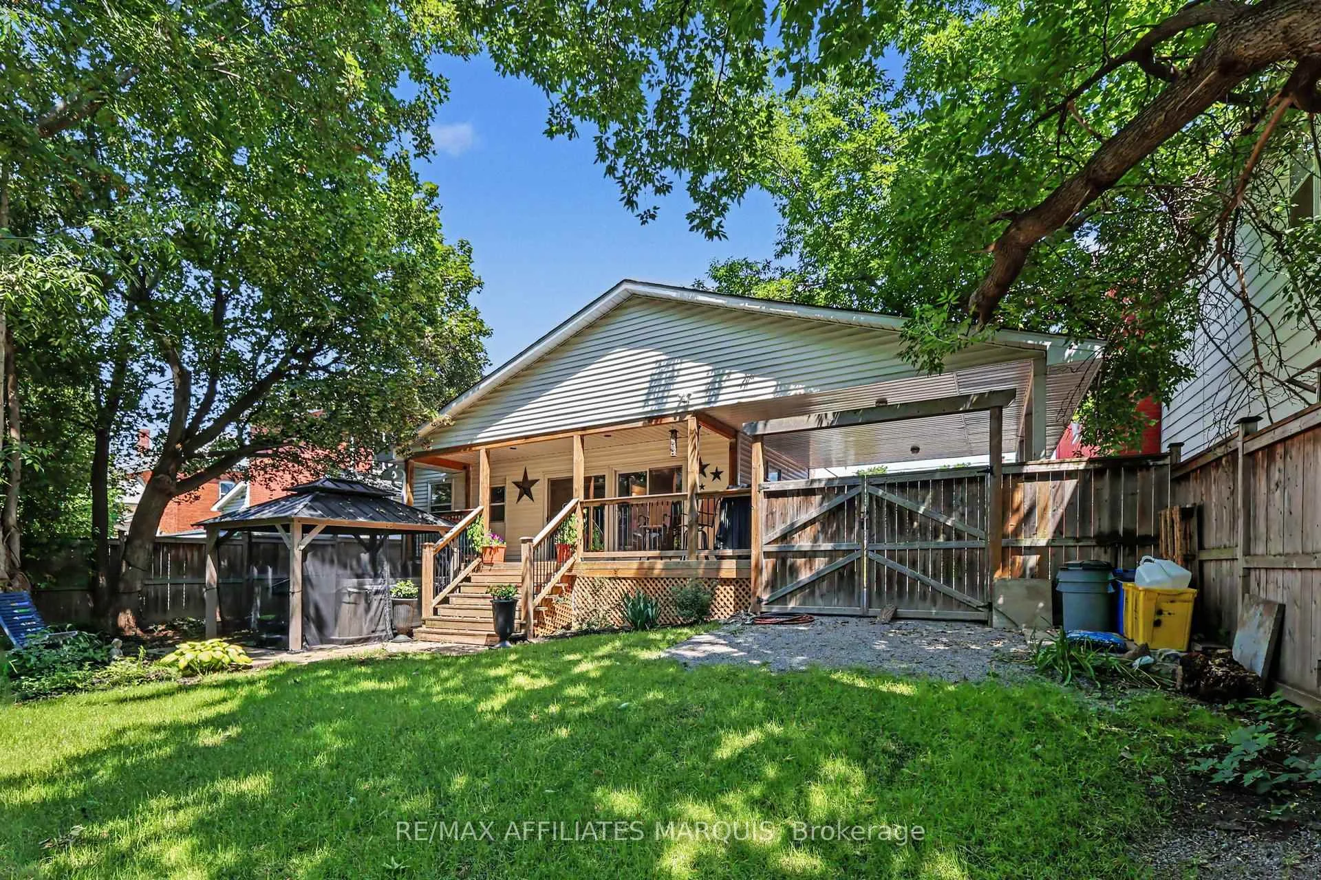 Photo 46 of 100 Elmsley Street N, Smiths Falls, Smiths Falls — HOMEH