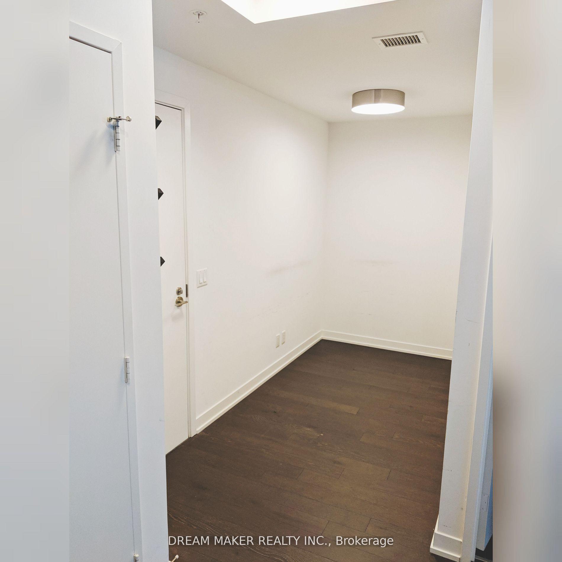 Photo 4 of Unit 4, 455 Front Street E, Toronto, Waterfront Communities — HOMEH