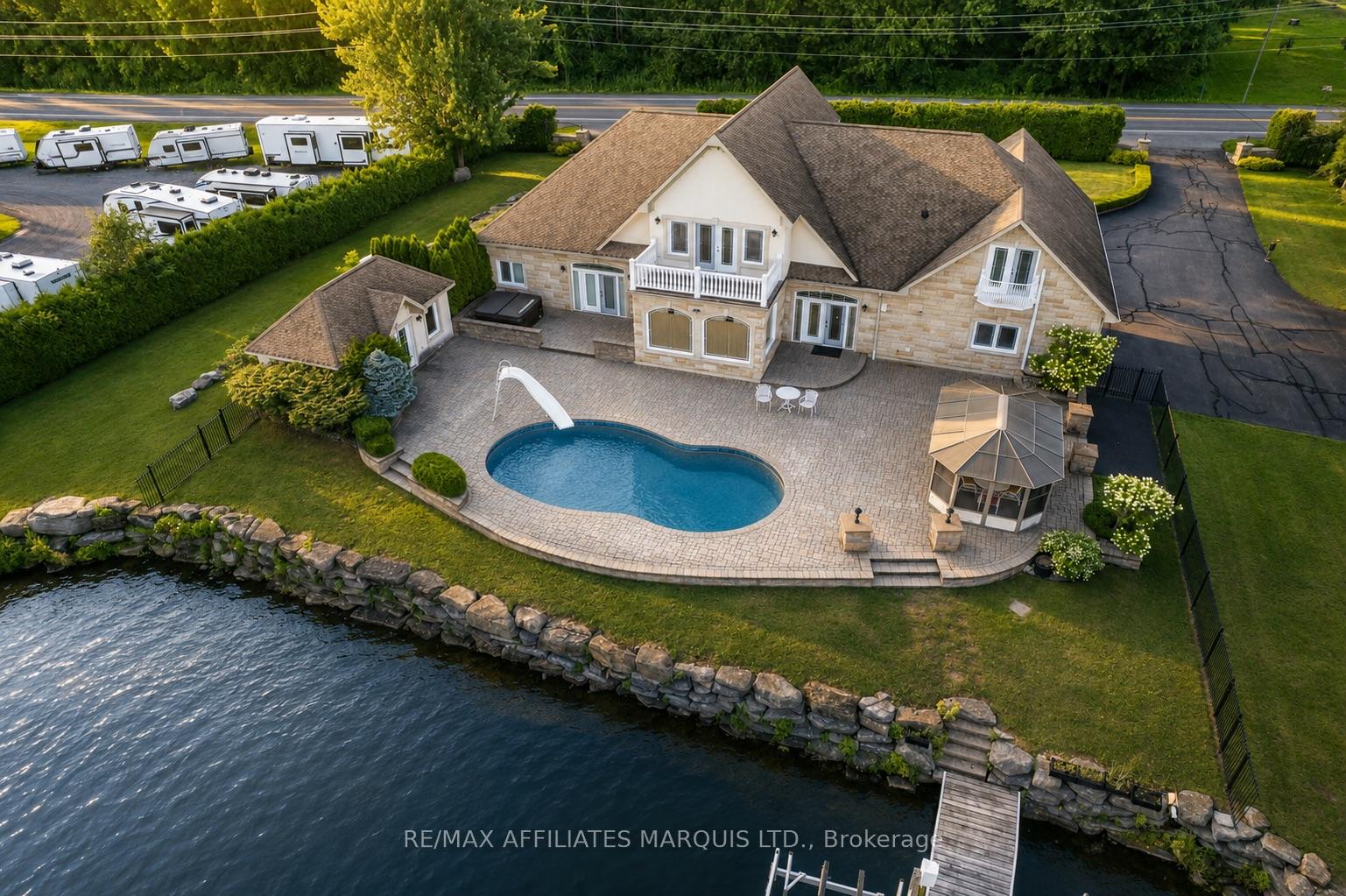 Photo 6 of 20190 County Rd 2, South Glengarry, South Glengarry (Charlottenburgh) Twp — HOMEH
