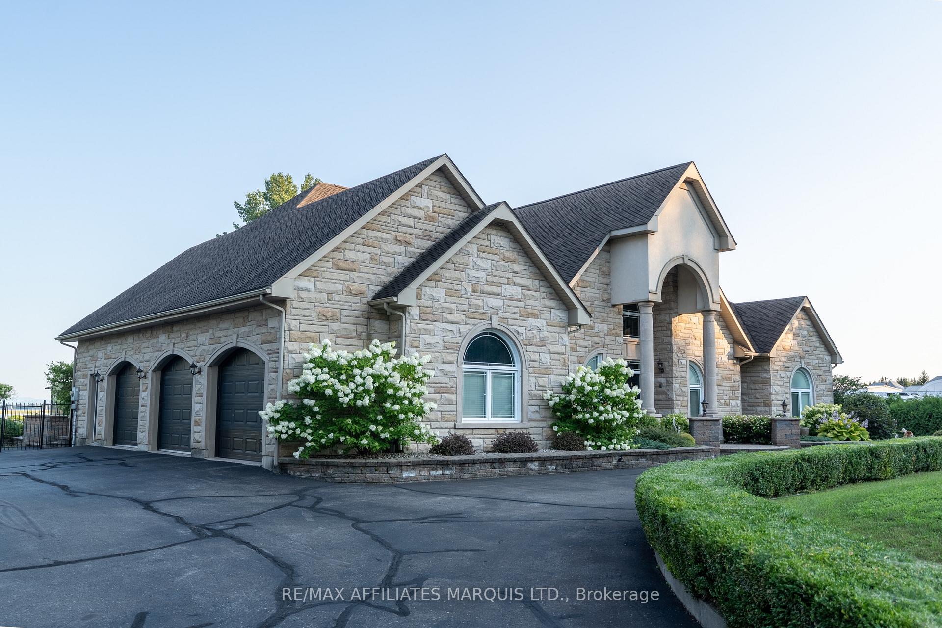Photo 2 of 20190 County Rd 2, South Glengarry, South Glengarry (Charlottenburgh) Twp — HOMEH