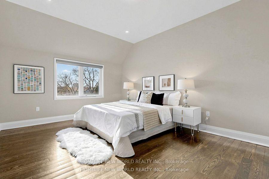 Photo 12 of 220 Roe Avenue, Toronto, Bedford Park-Nortown — HOMEH
