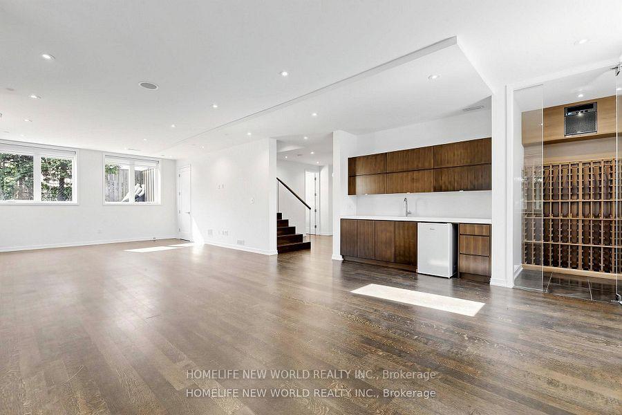 Photo 20 of 220 Roe Avenue, Toronto, Bedford Park-Nortown — HOMEH