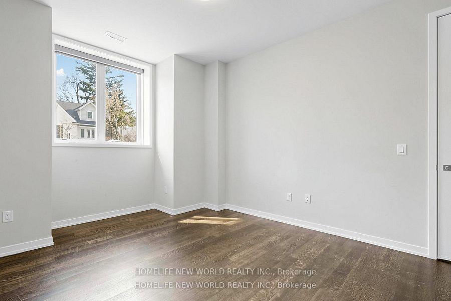 Photo 23 of 220 Roe Avenue, Toronto, Bedford Park-Nortown — HOMEH