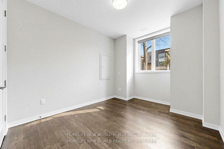Photo 24 of 220 Roe Avenue, Toronto, Bedford Park-Nortown — HOMEH