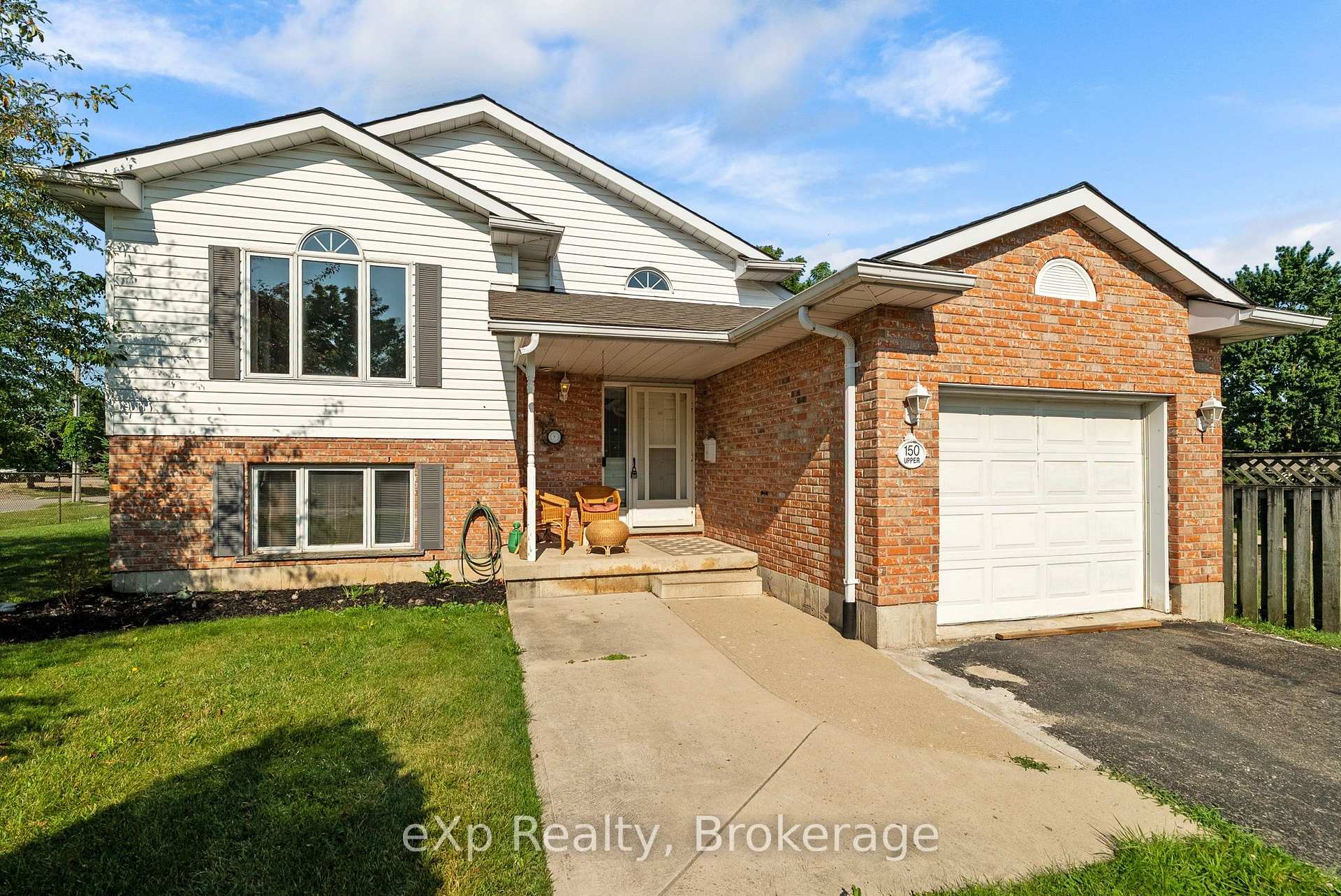 Photo 4 of 150 Trinity Street, Stratford — HOMEH